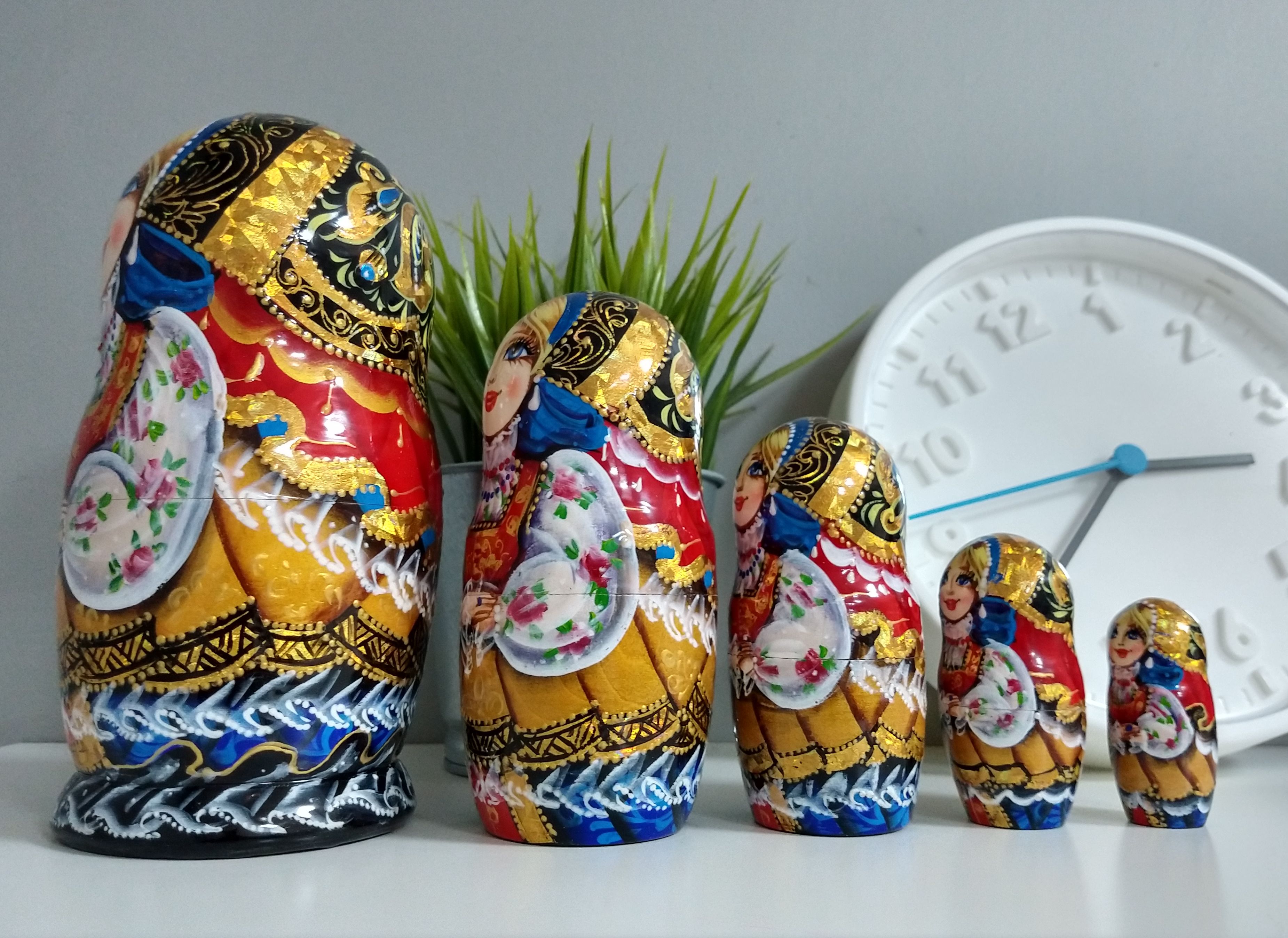 ตุ๊กตาแม่ลูกดกรัสเซีย (Matryoshka) - Premium Doll "Beautyful Russian Girl"