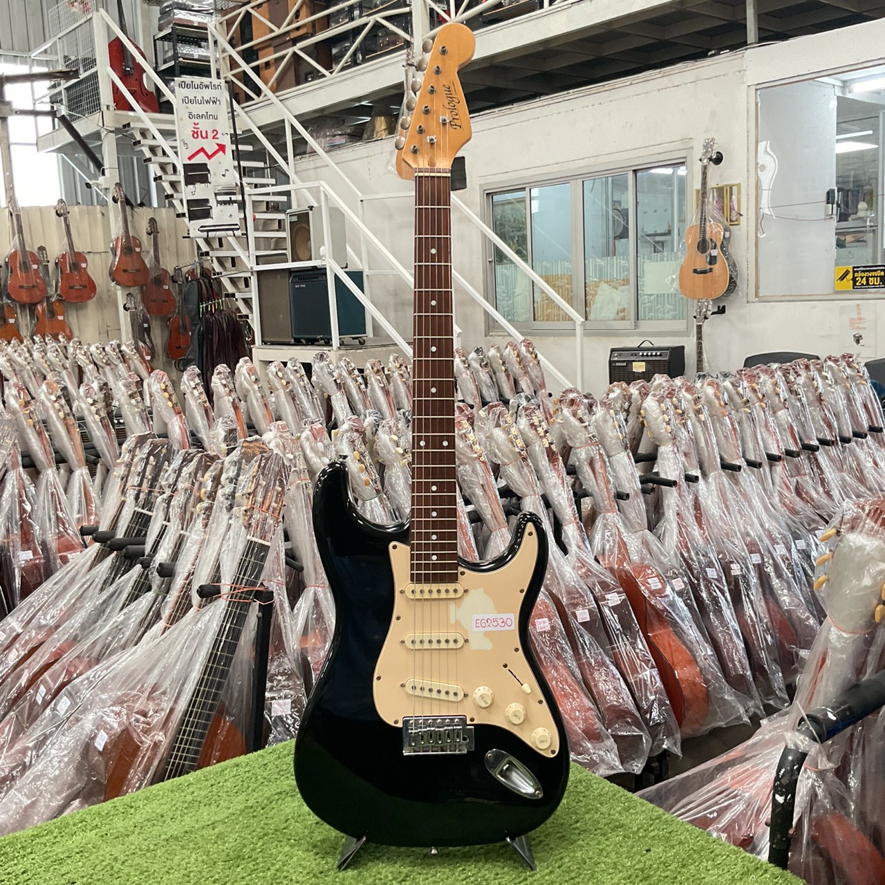 กีต้าร์ไฟฟ้า Prologue