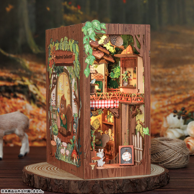 Miniature Dollhouse Squirrel Collector Wooden Handmade Kit(Provisional Pre-order)