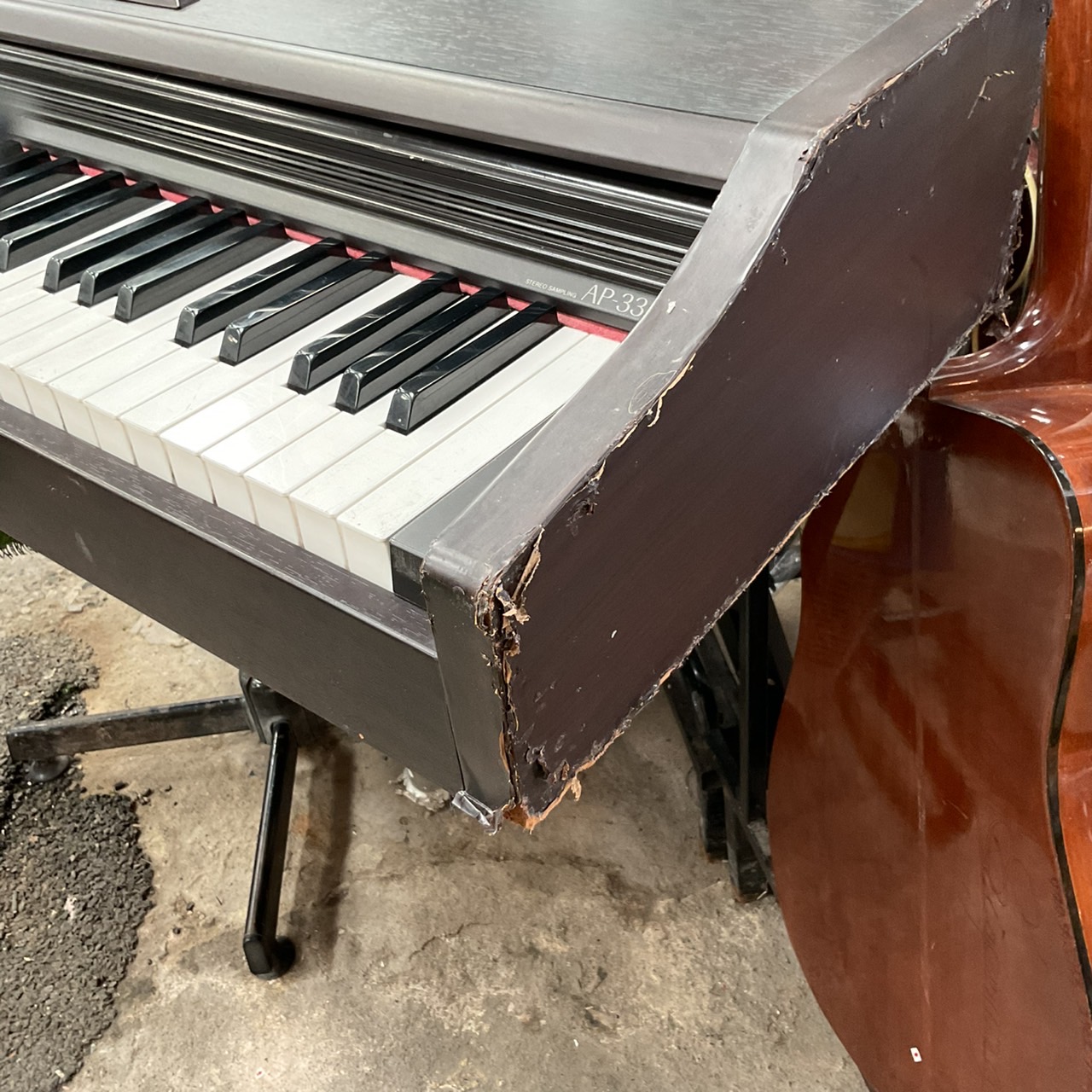 เปียโน CASIO : AP-33 สินค้าไม่พร้อมใช้งาน (ต้องซ่อม)