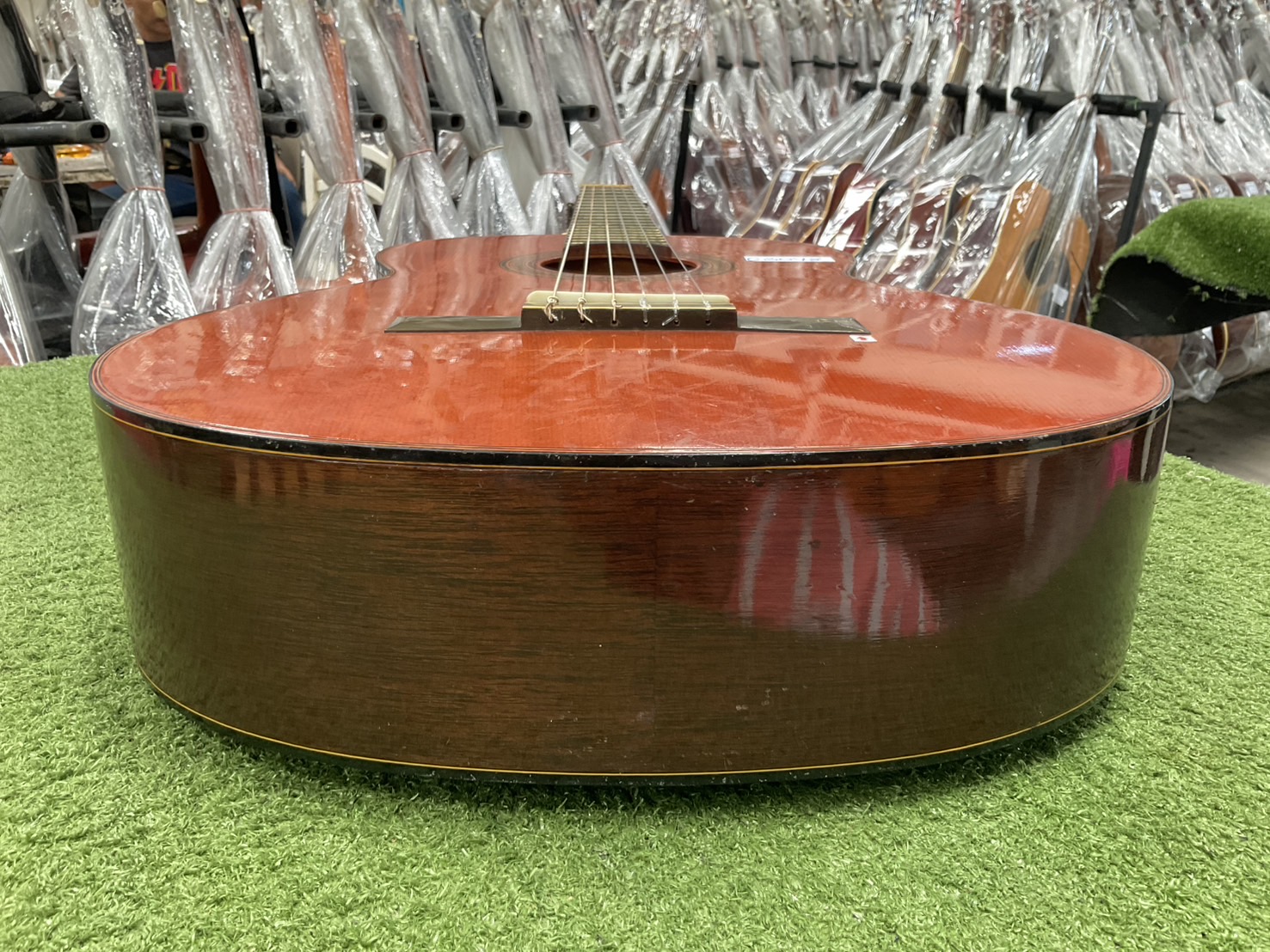 กีต้าร์คลาสสิค YAMAHA : G-70D