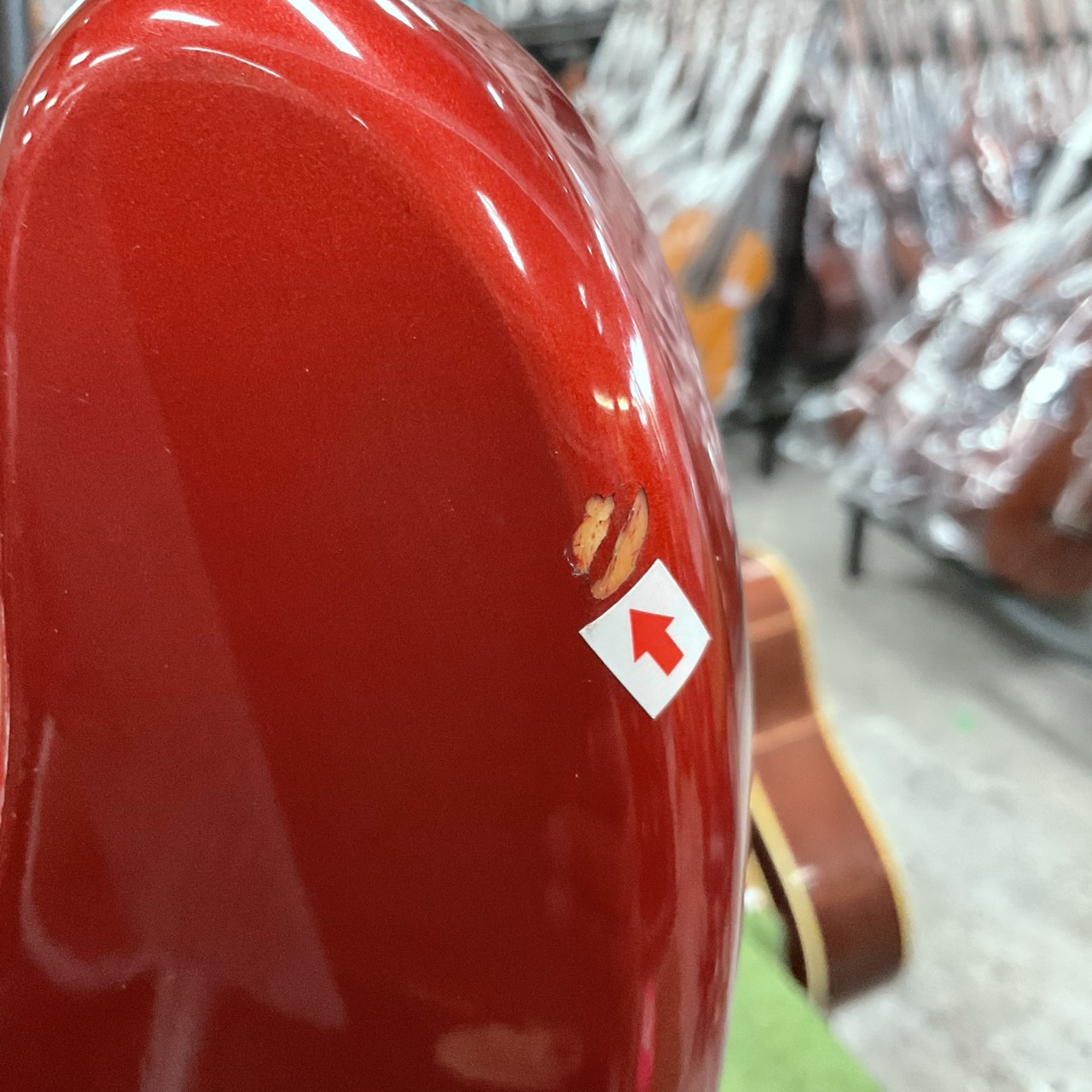 กีต้าร์เบส BUSKER'S