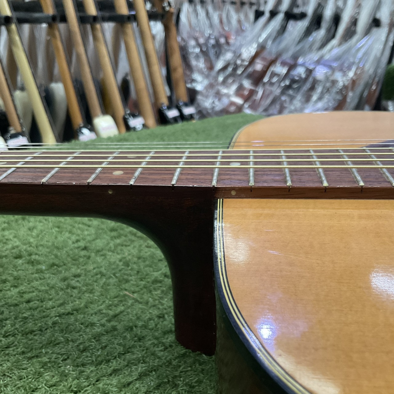 กีต้าร์โปร่ง YAMAHA : FG-160