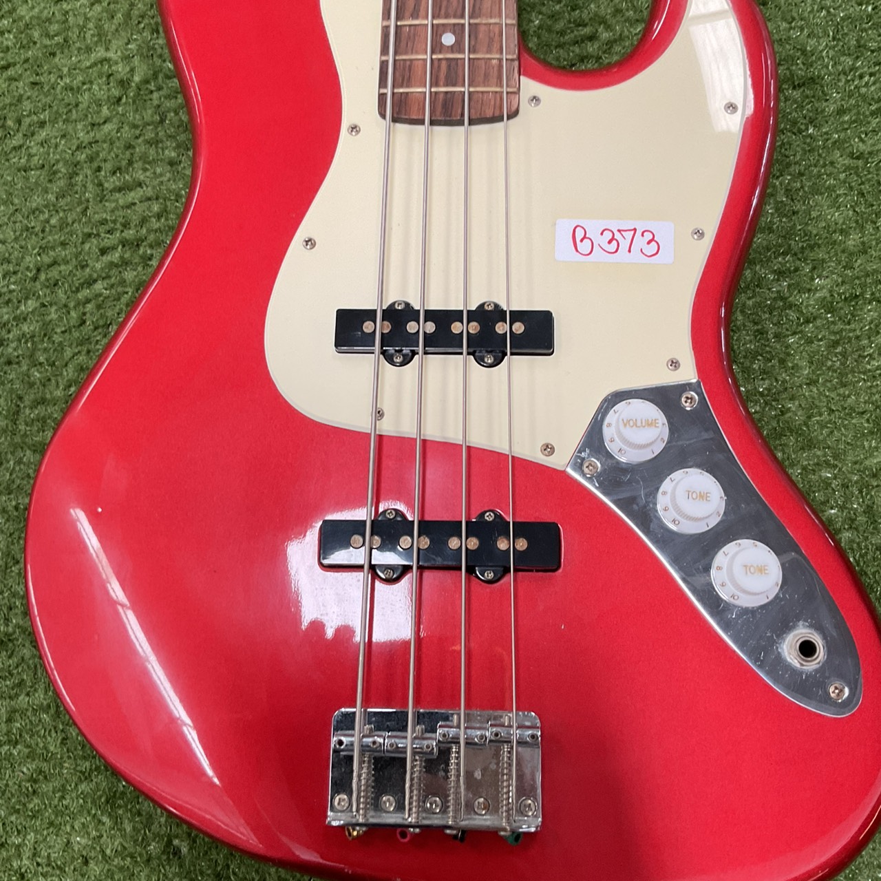 กีต้าร์เบส Legend