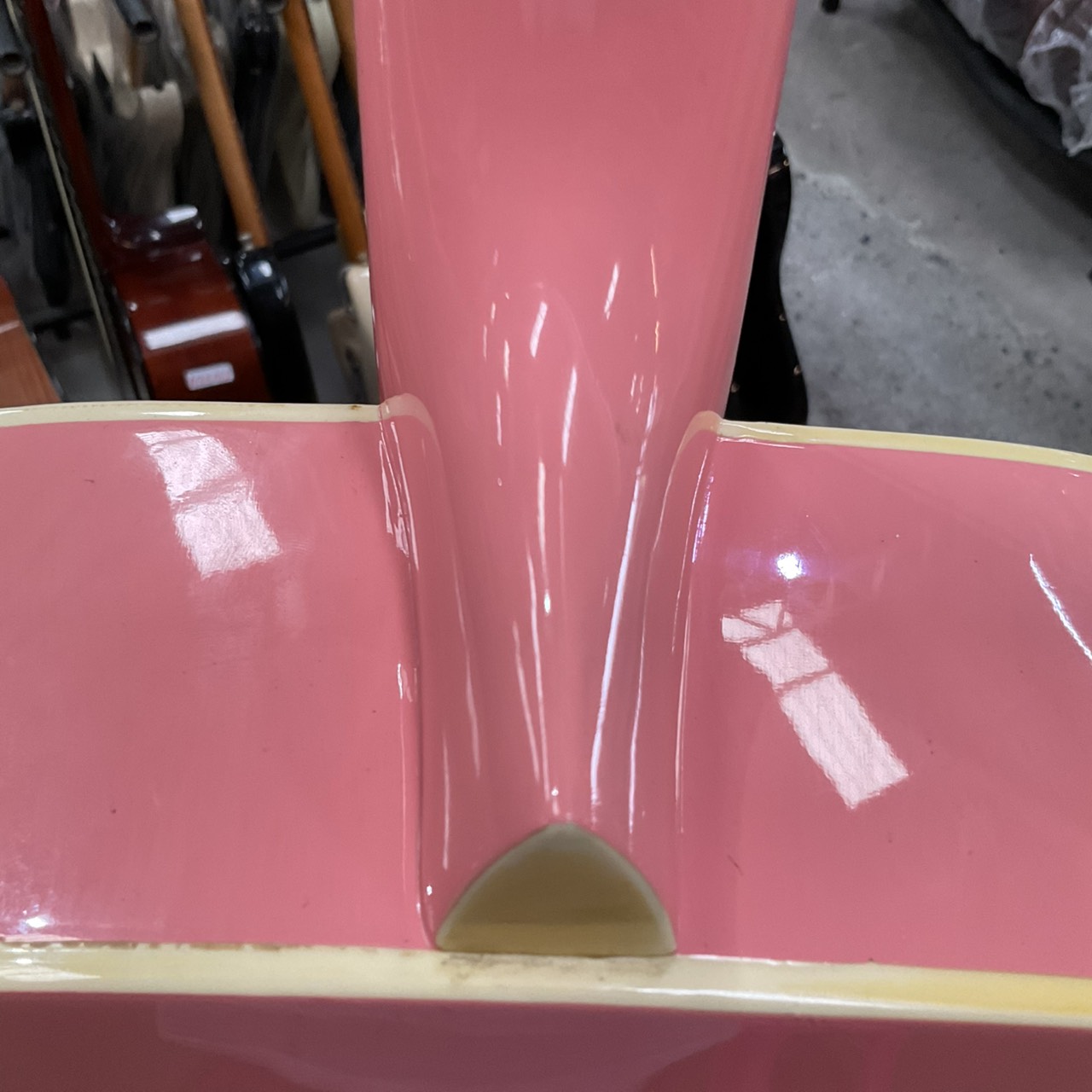 กีต้าร์โปร่ง Prologue : MD-100 PINK