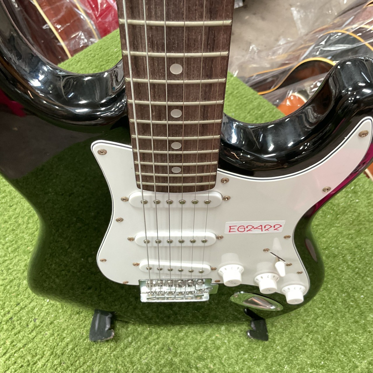 กีต้าร์ไฟฟ้า Legend