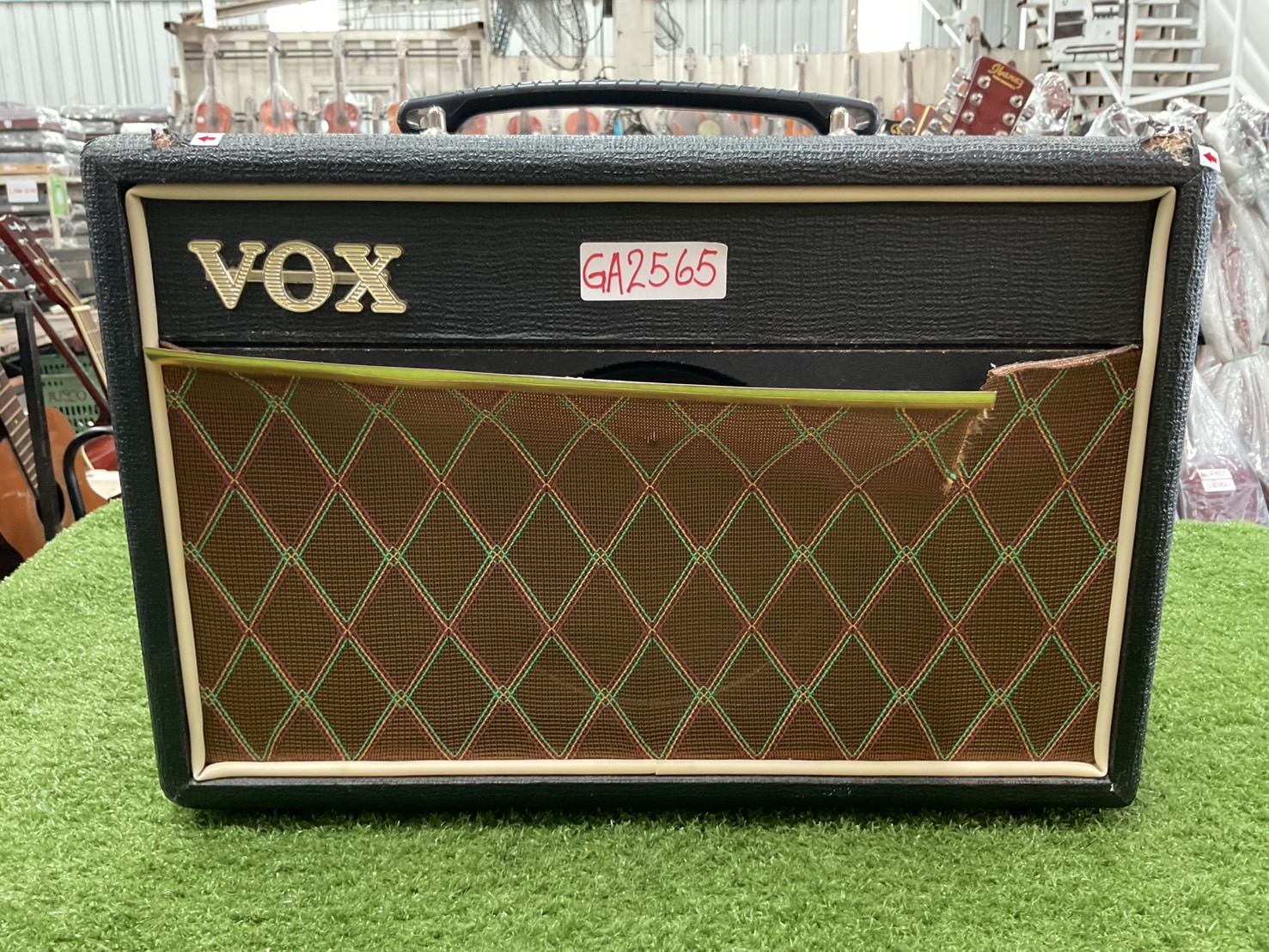 แอมป์กีต้าร์ VOX : Pathfinder10 V9106