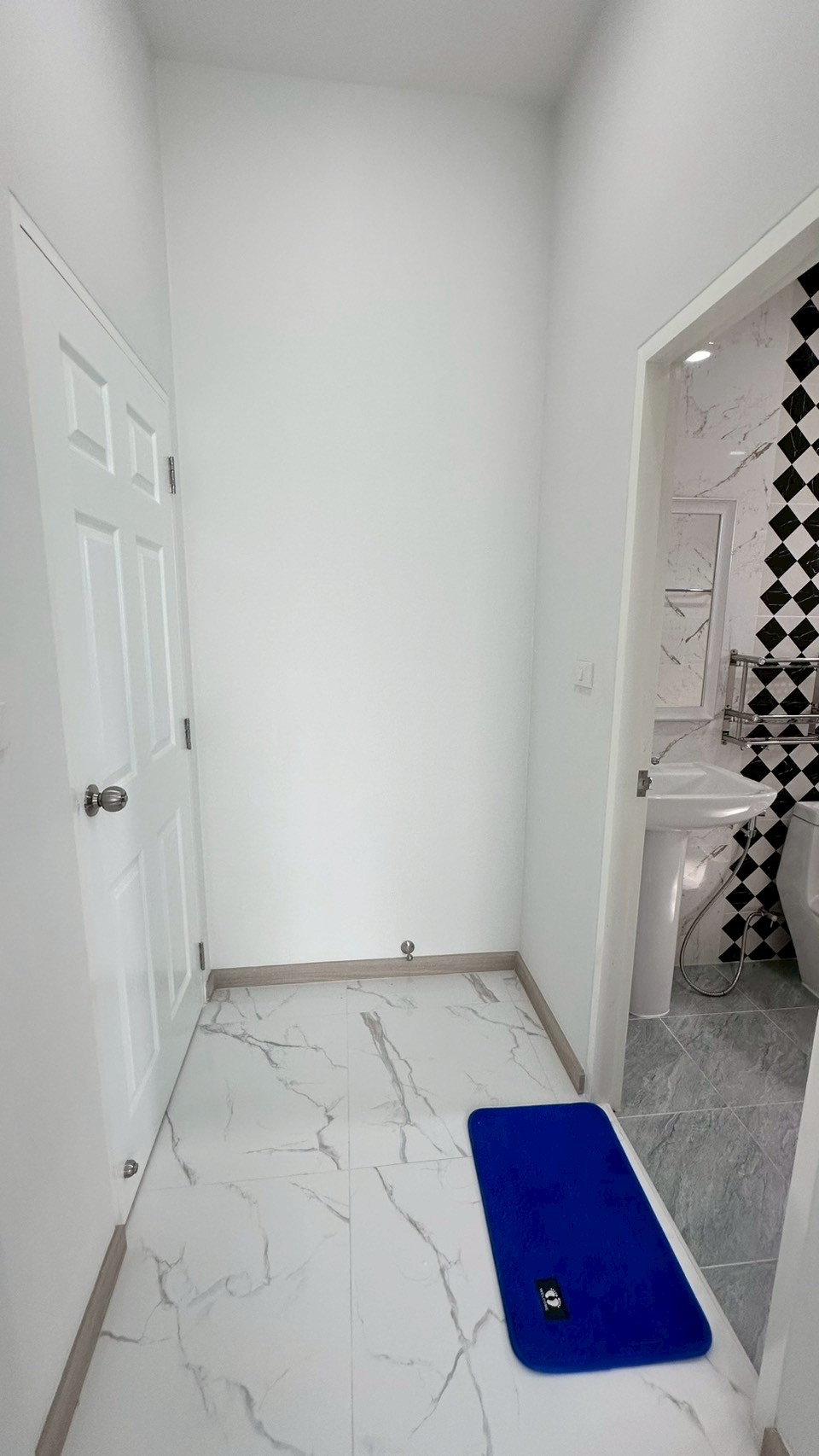 บ้านเช่าพัทยา หนองปลาไหล 3 ห้องนอน 3 ห้องน้ำ บ้านใหม่ ตกแต่งพร้อมอยู่ สวยมาก