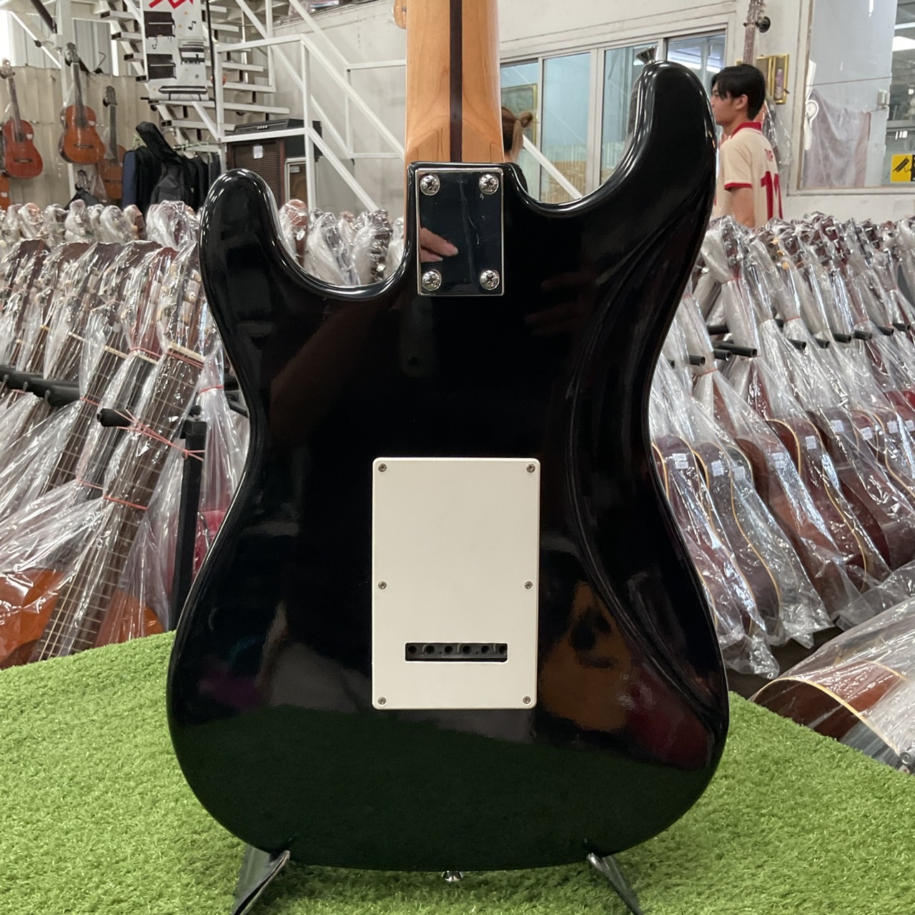 กีต้าร์ไฟฟ้า FLAVOR