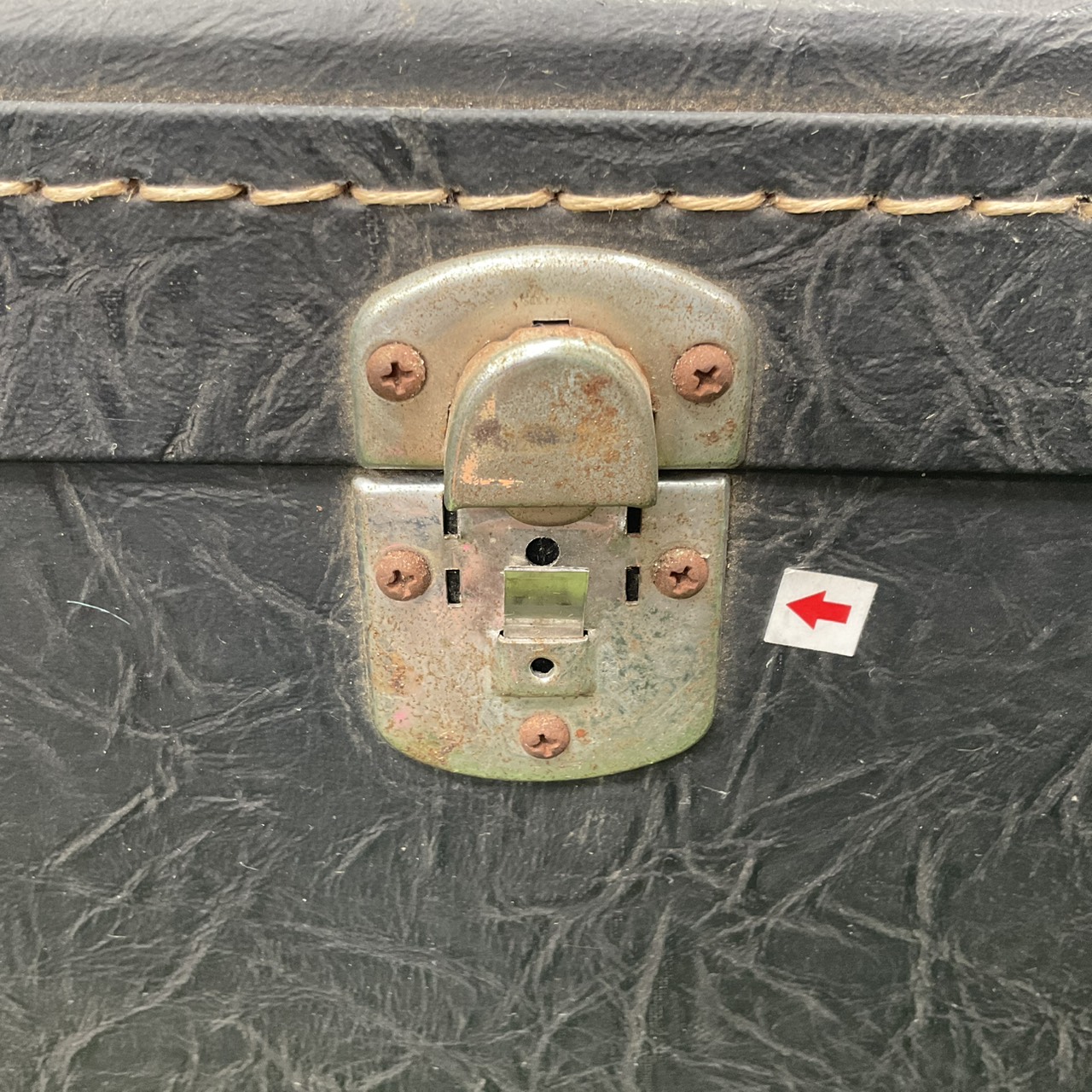 กล่องเคสกีต้าร์โปร่ง