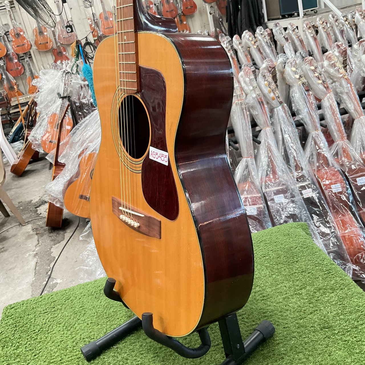 กีต้าร์โปร่ง YAHAMA : FG-130