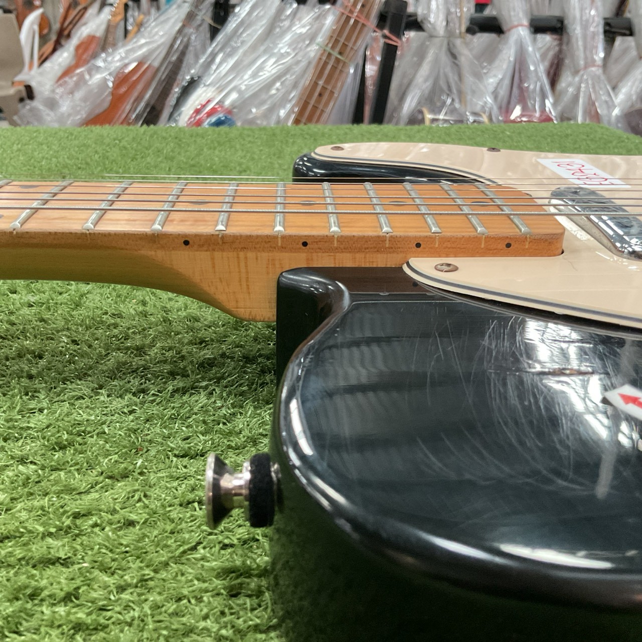 กีต้าร์ไฟฟ้า No Brand