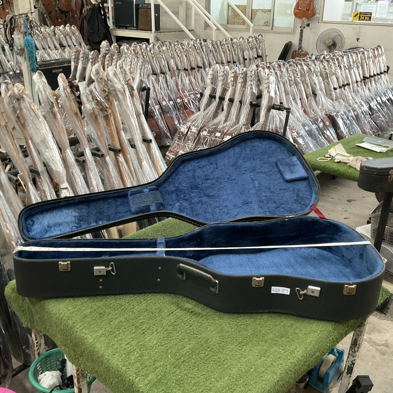 กล่องเคสกีต้าร์โปร่ง