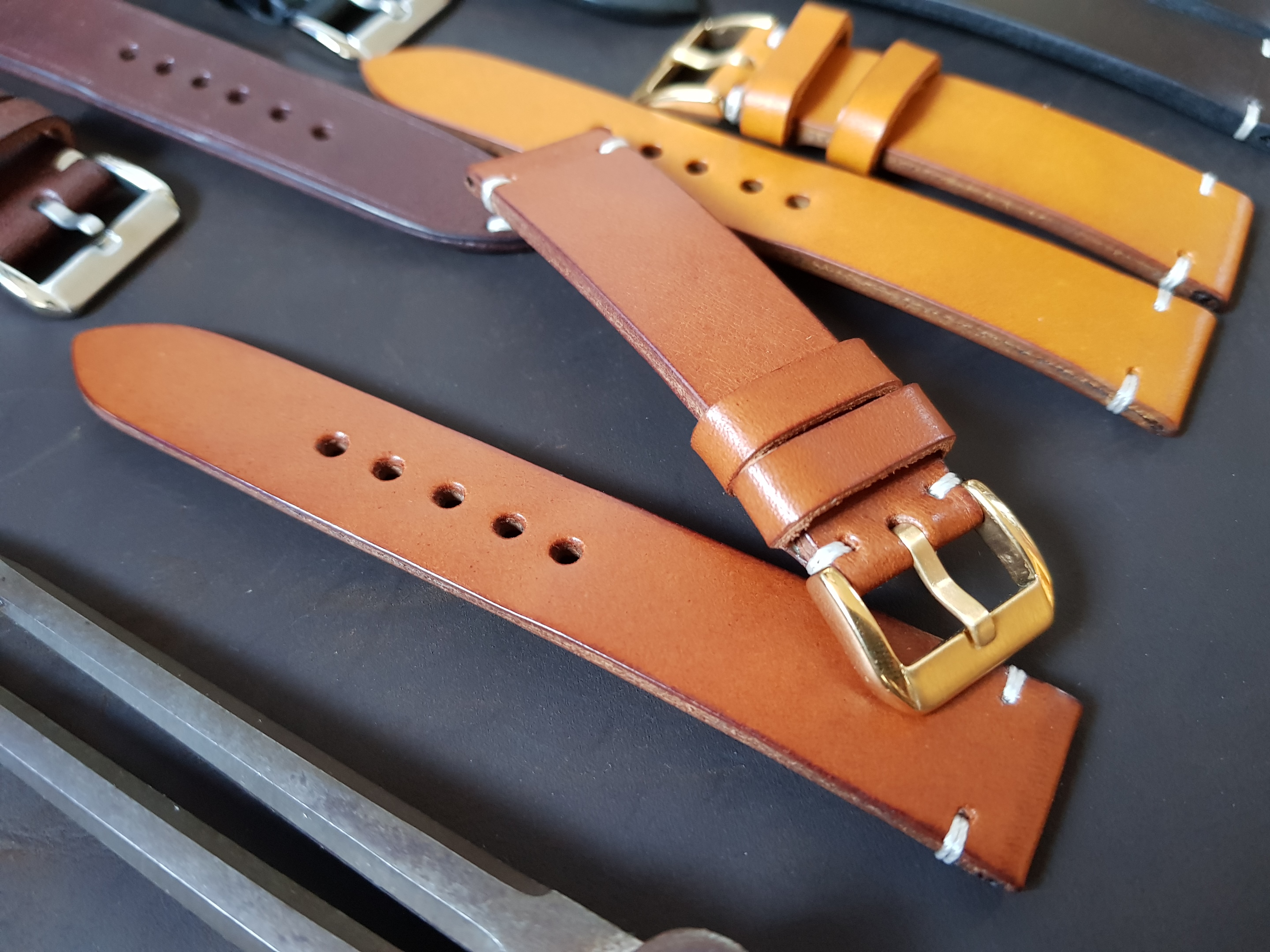 (Pre- Order)Zahalee HandCraft สายนาฬิกาหนังแท้ miminal หนังนำเข้าจากItaly งานหนังHandmade