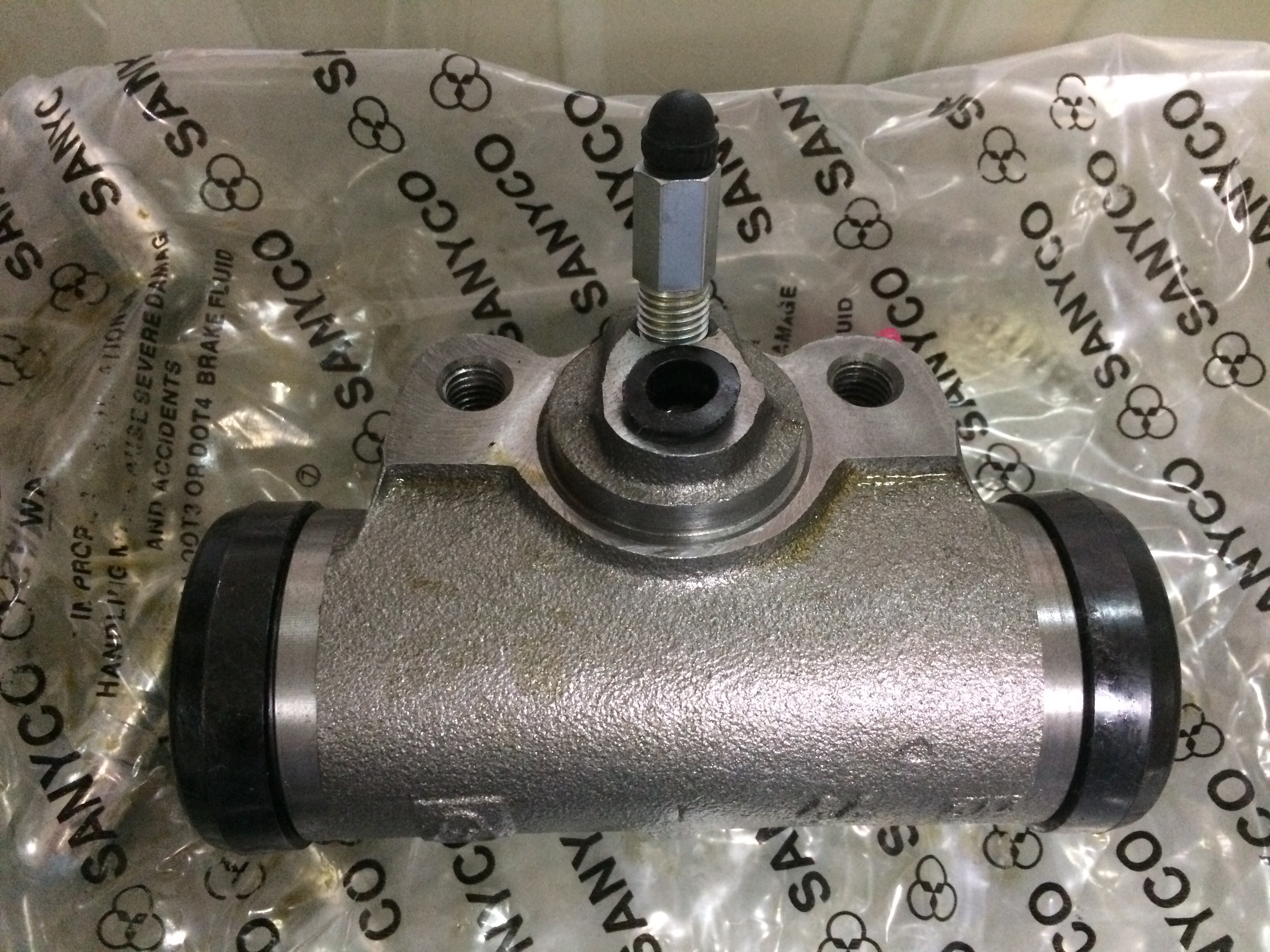 กระบอกเบรคหลัง ISUZU ROCKY FXZ 44mm PN 1-47600-6860
