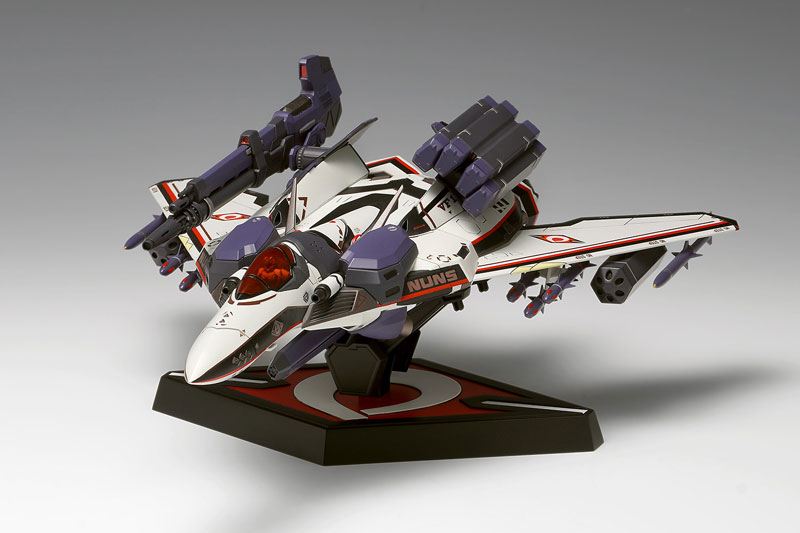 Macross Frontier VF-171EX Armed Nightmare Plus [Alto Custom] 1/72 Plastic Model(Pre-order)