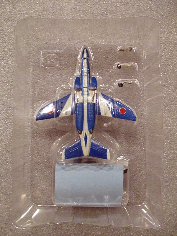 โมเดลเครื่องบินจำลอง ยี่ห้อเอฟทอย ขนาด 1/144 ชุด F-toys Acroteam ชุดเครื่องบินรบ #1A T-4