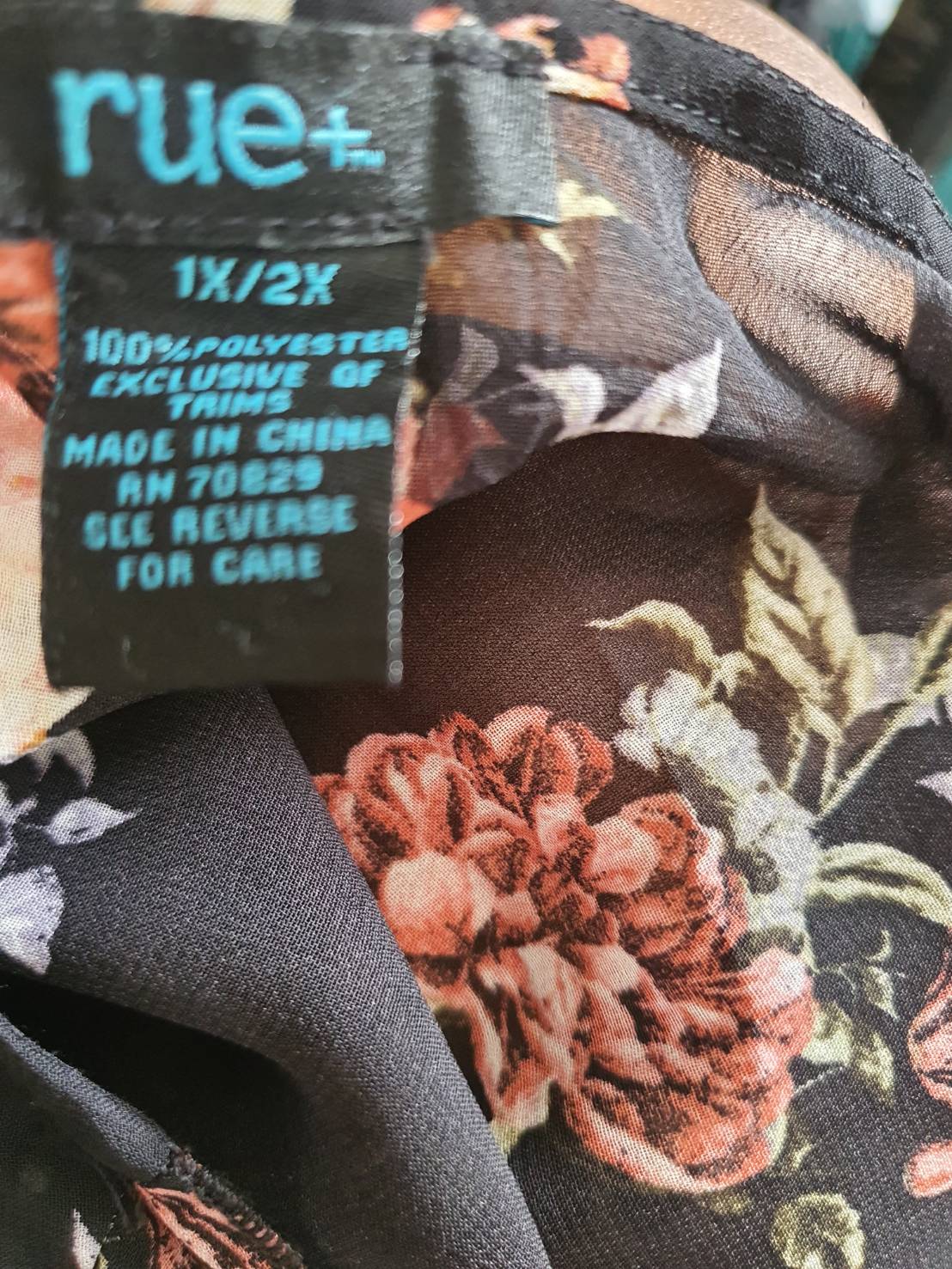 FF05825 เสื้อคลุมชีฟอง ลายดอกไม้ มือสอง อก free