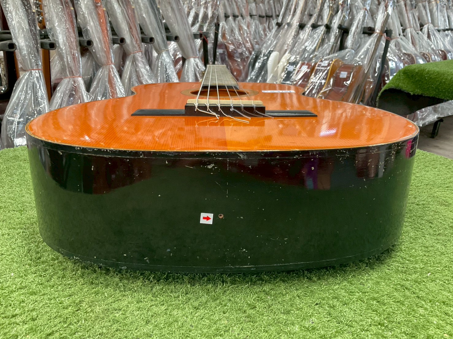 กีต้าร์คลาสสิค AzaLea