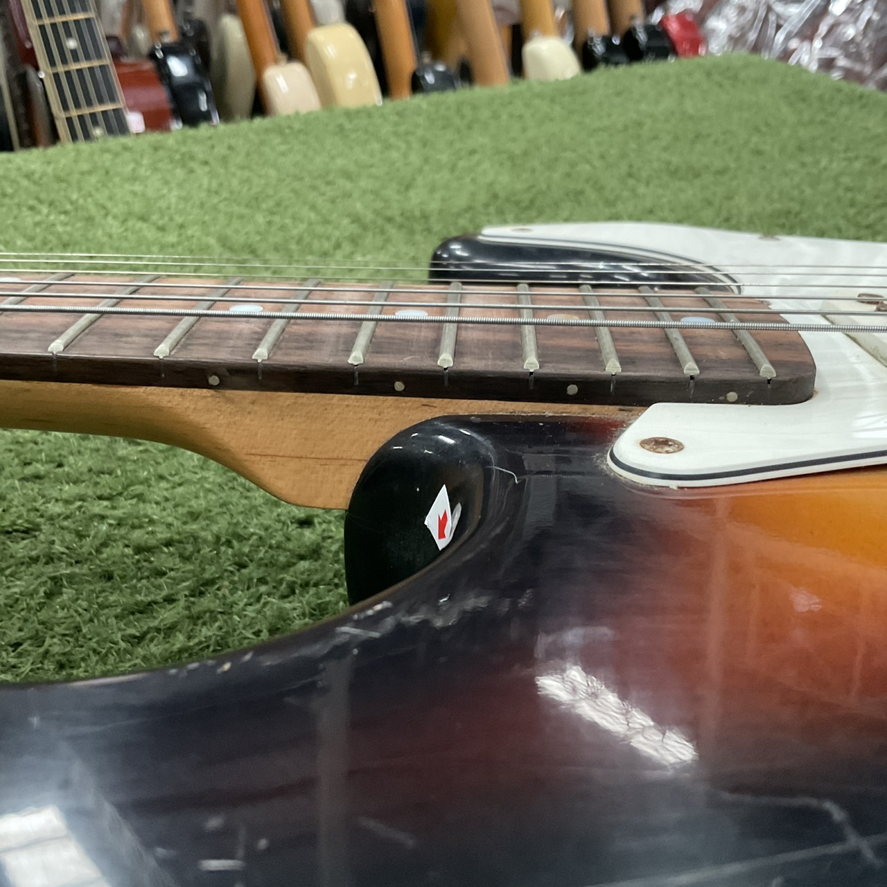 กีต้าร์ไฟฟ้า Flavor