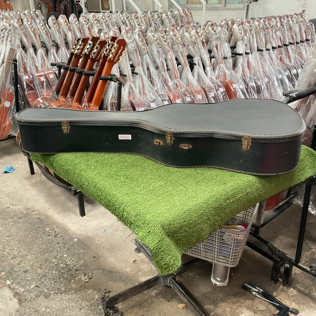 กล่องเคสกีต้าร์โปร่ง