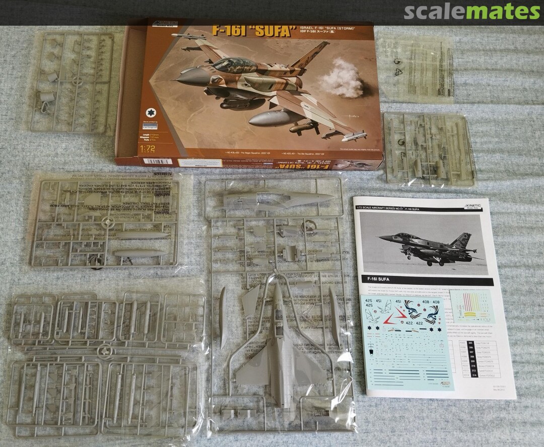 โมเดลเครื่องบินรบ Kinetic Model 1/72 KI-K72001 F-16I Sufa Israel F-16I "Sufa (Storm)"