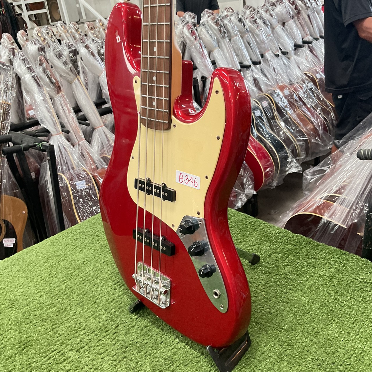 กีต้าร์เบส BUSKER'S