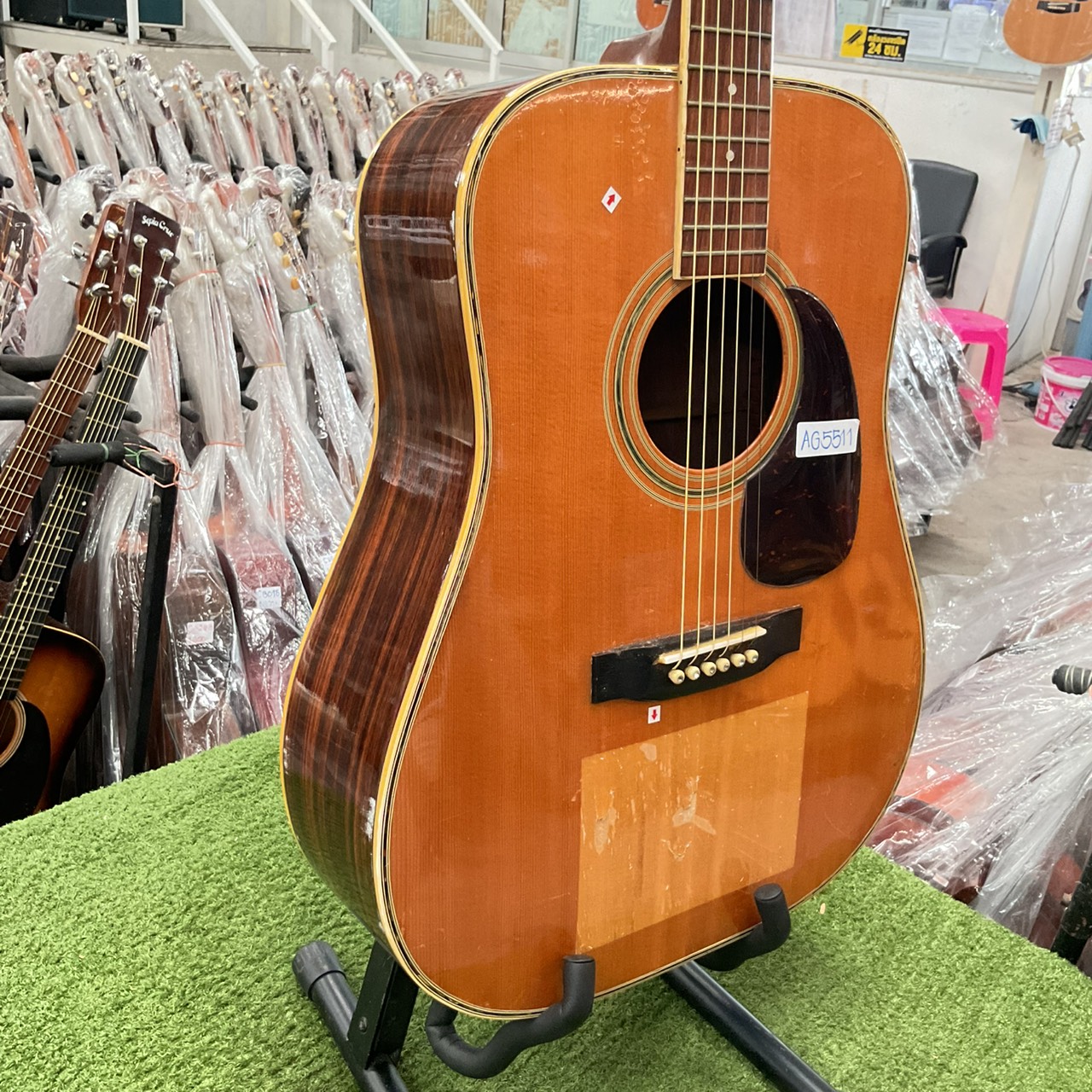 กีต้าร์โปร่ง MORRIS : SPECIAL