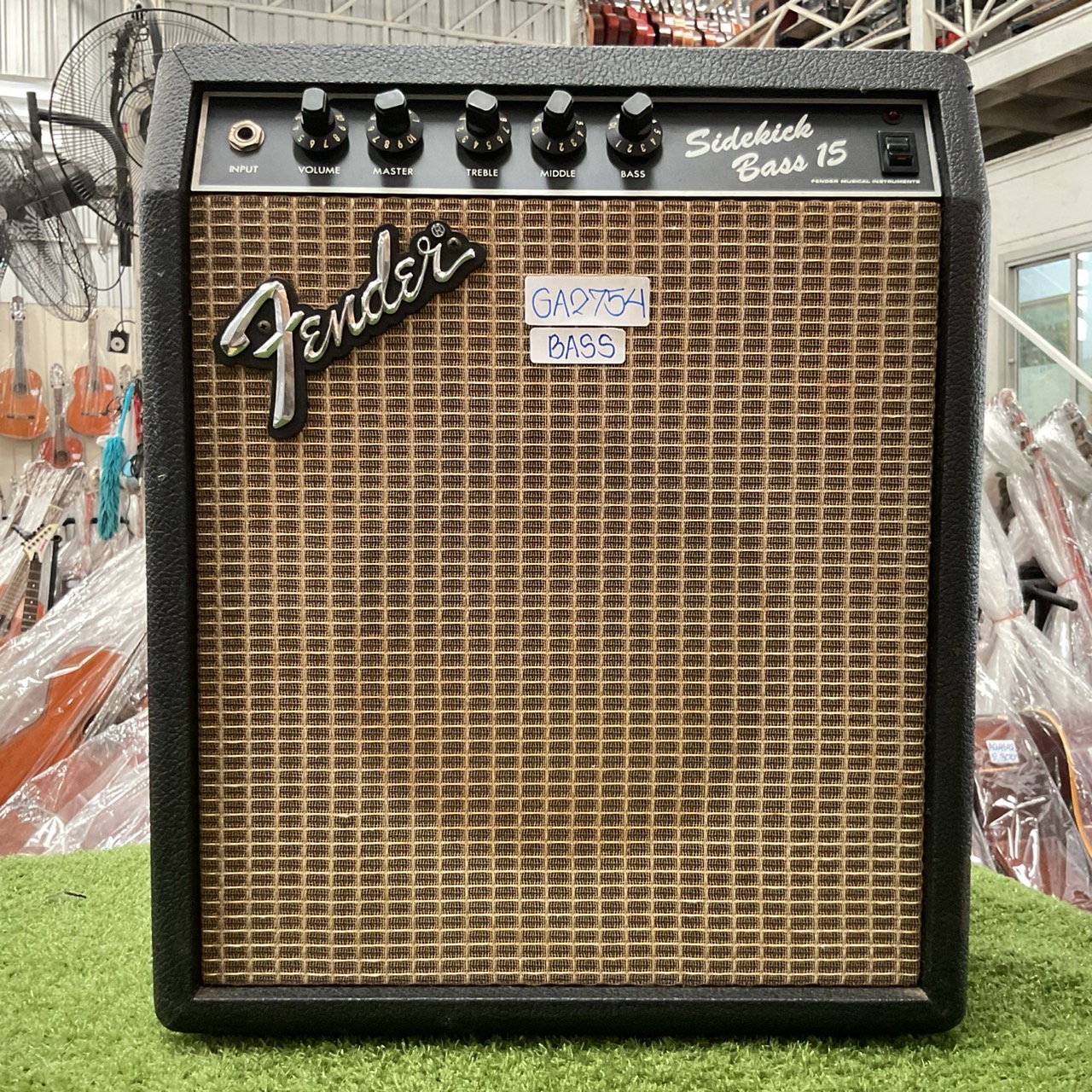 แอมป์เบส Fender : SIDEKICK 15 BASS