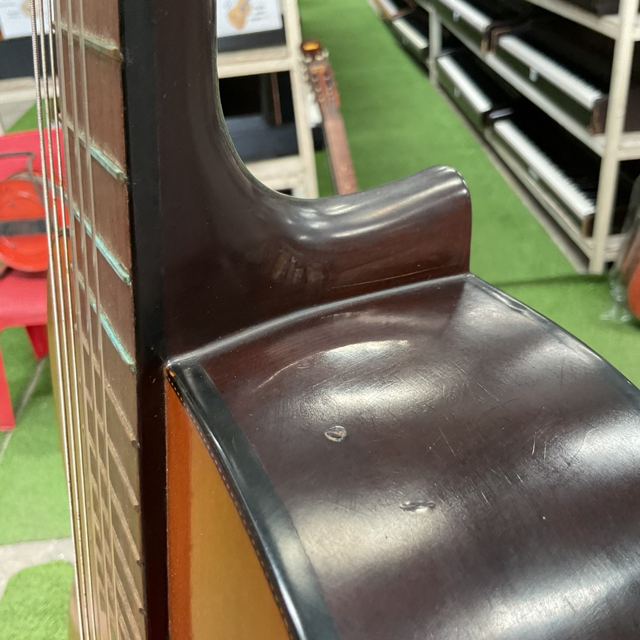 กีต้าร์คลาสสิค Metoro Gat : No.65.65