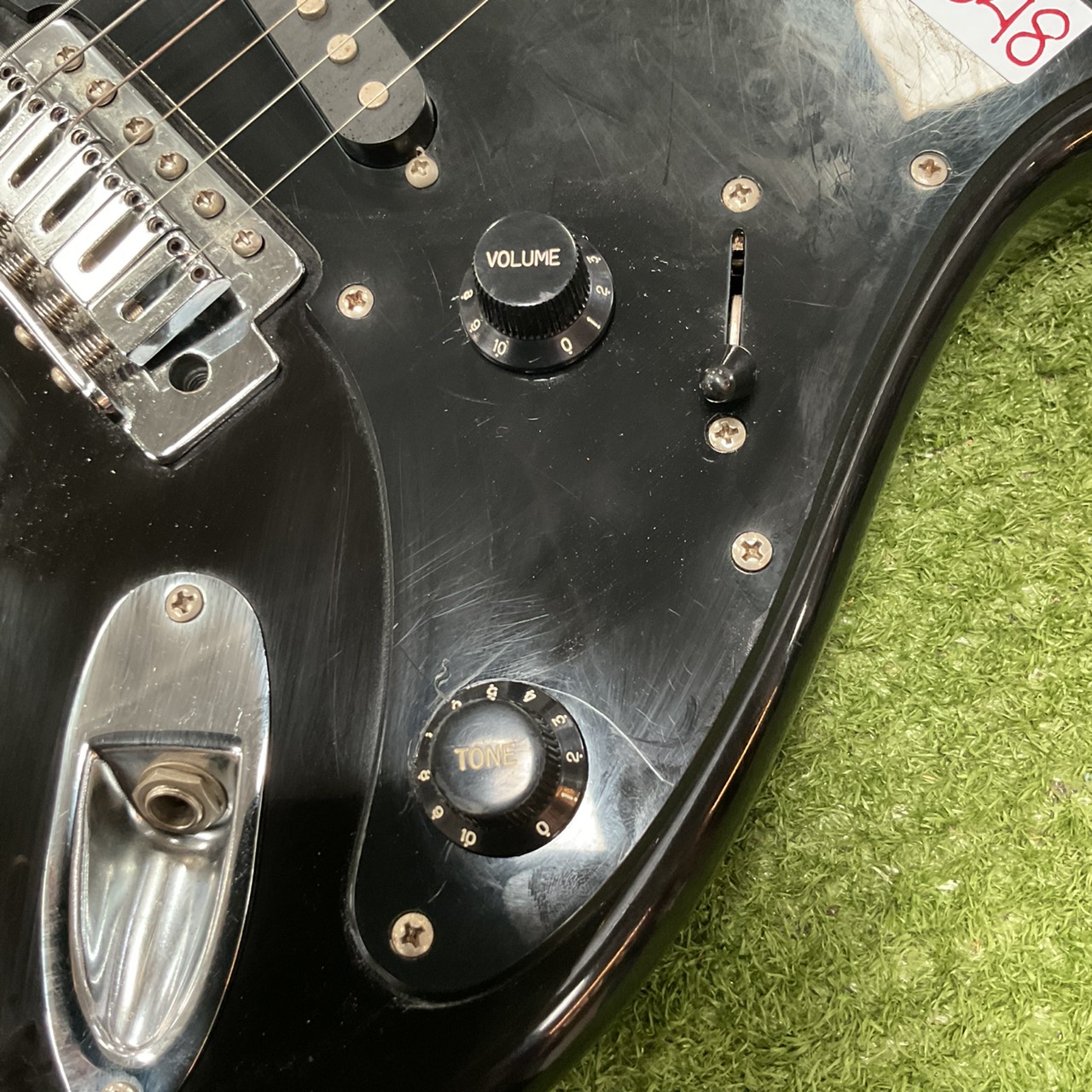 กีต้าร์ไฟฟ้า PRO Session by R.H.SOUND