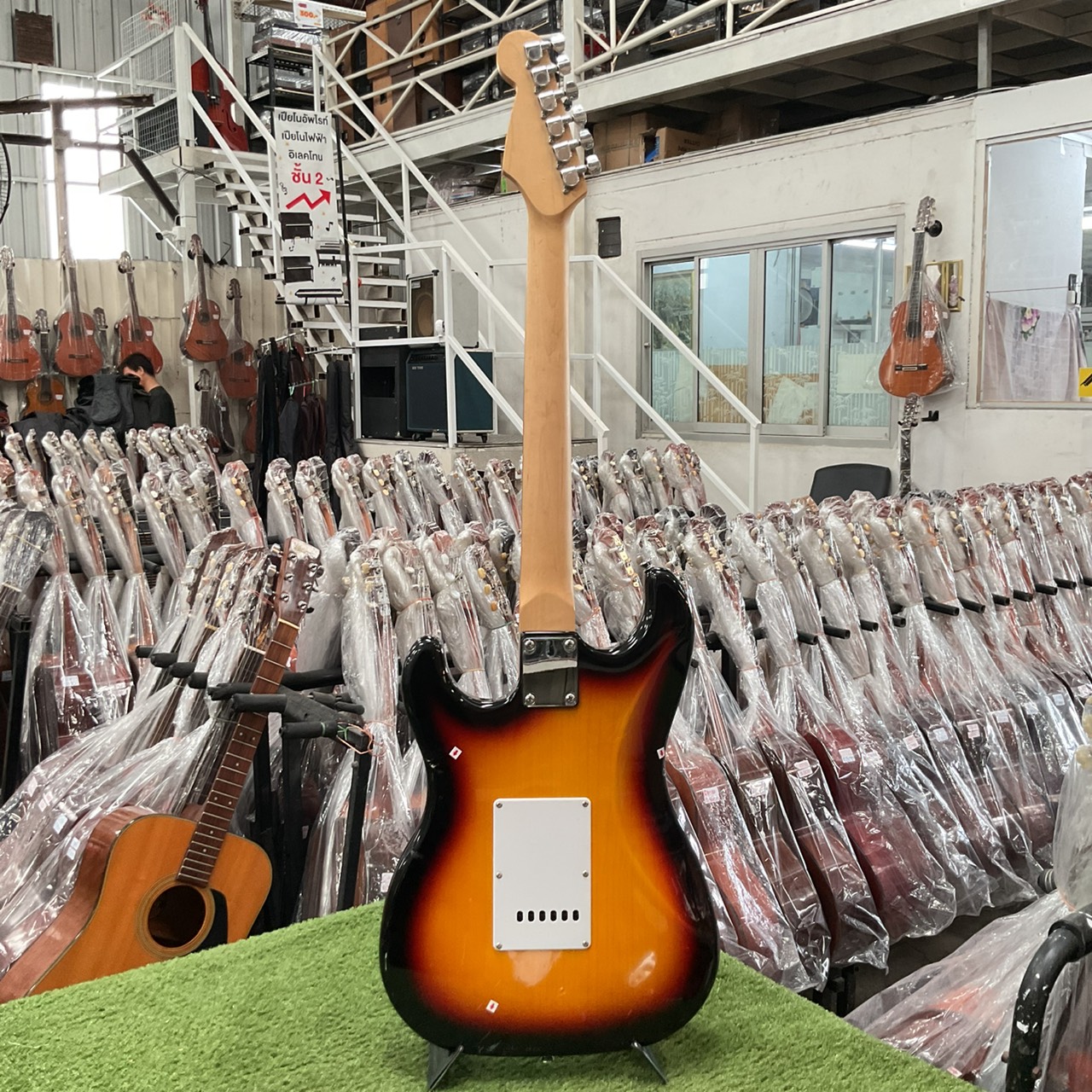 กีต้าร์ไฟฟ้า Vanguard