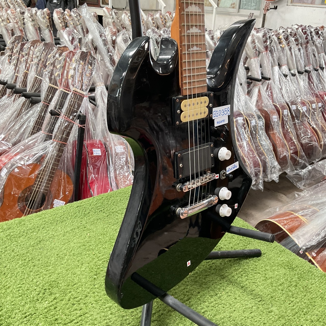 กีต้าร์ไฟฟ้า CRANKY