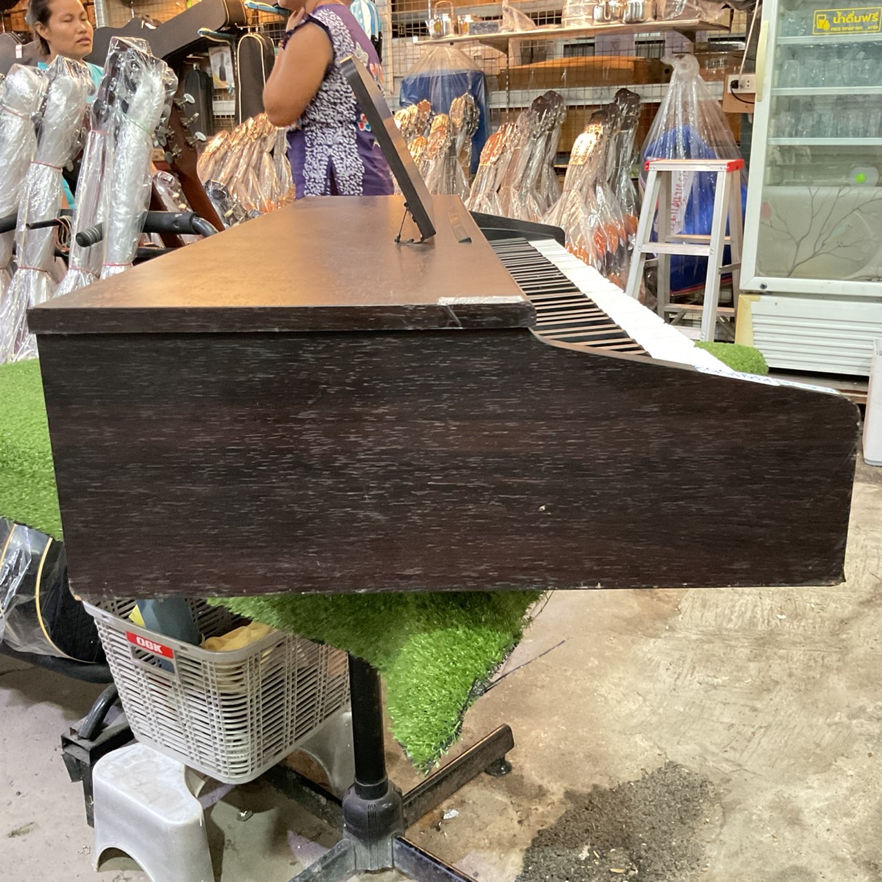 เปียโน YAMAHA : YDP-201 สินค้าไม่พร้อมใช้งาน (ต้องซ่อม)