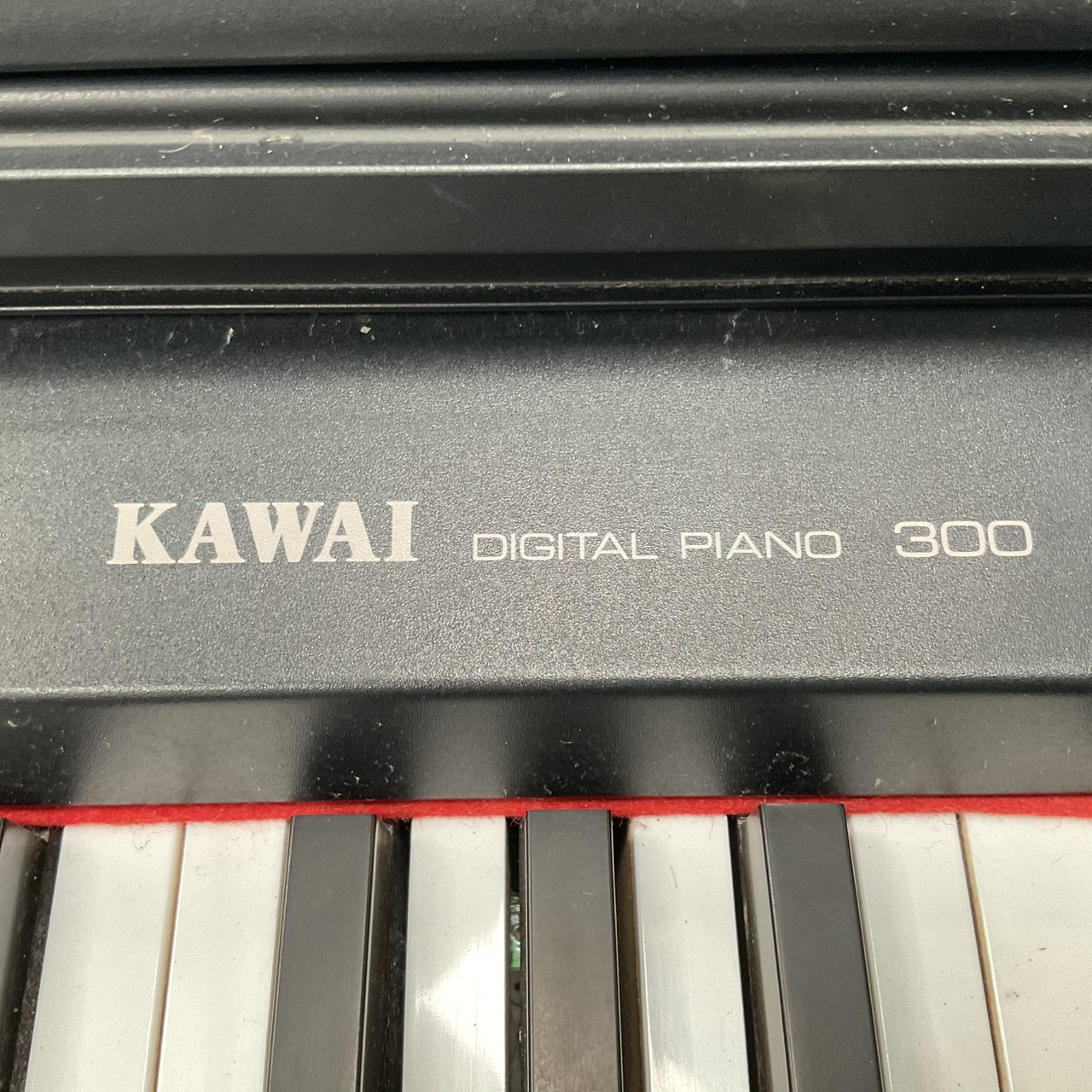 เปียโน KAWAI : PW300 สินค้าไม่พร้อมใช้งาน (ต้องซ่อม)