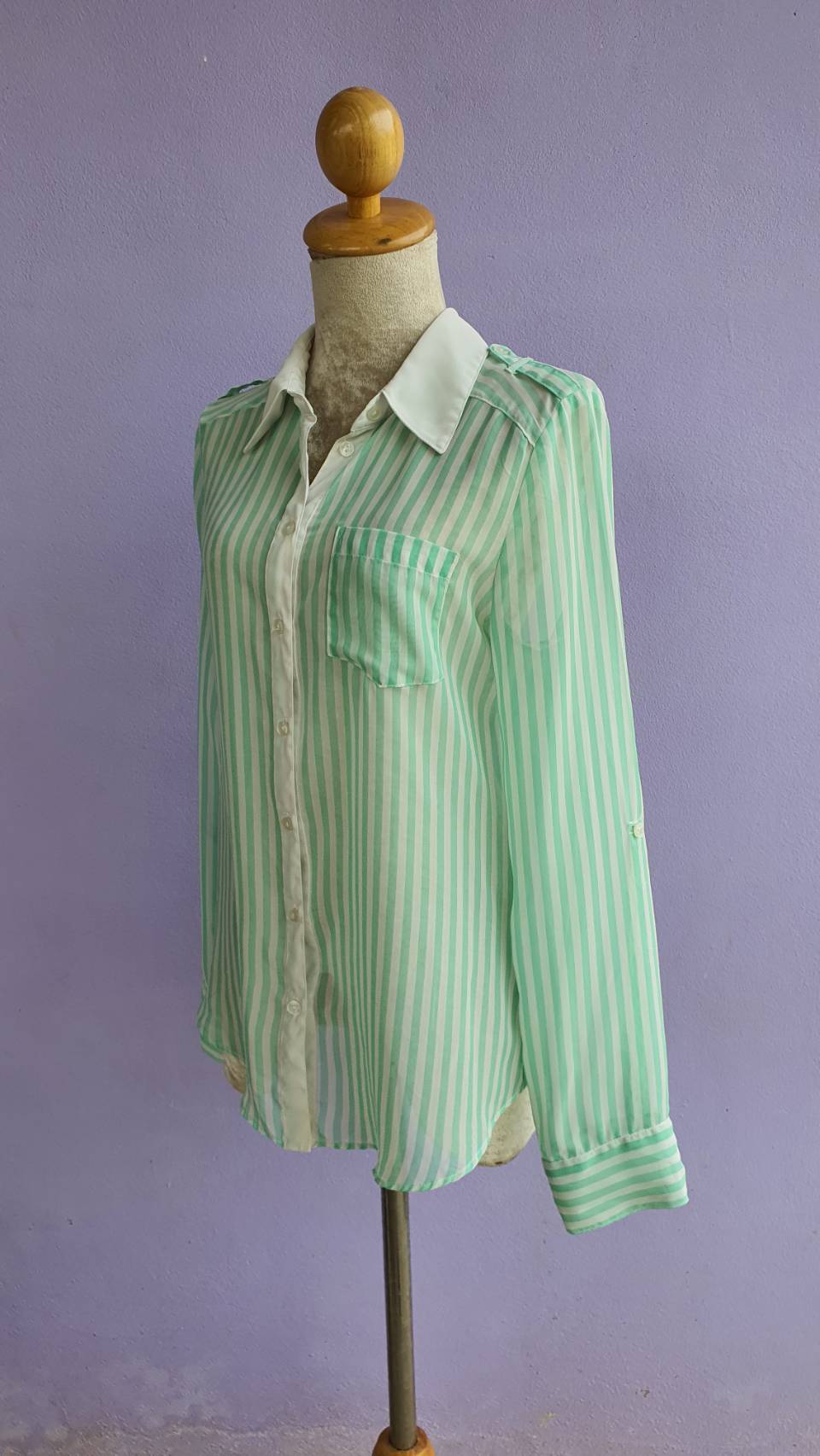 FF03105 เสื้อชีฟอง มือสอง สีเขียวอ่อนลายทาง แบรนด์ A.BYER อก 37 นิ้ว