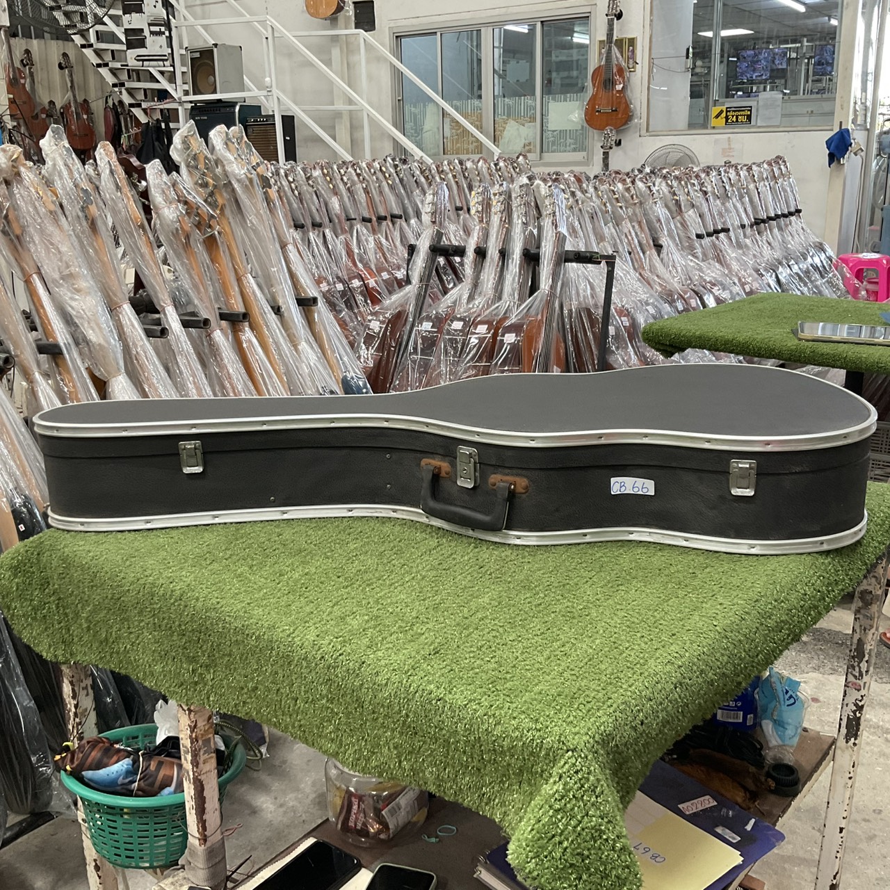 กล่องเคสกีต้าร์คลาสสิค