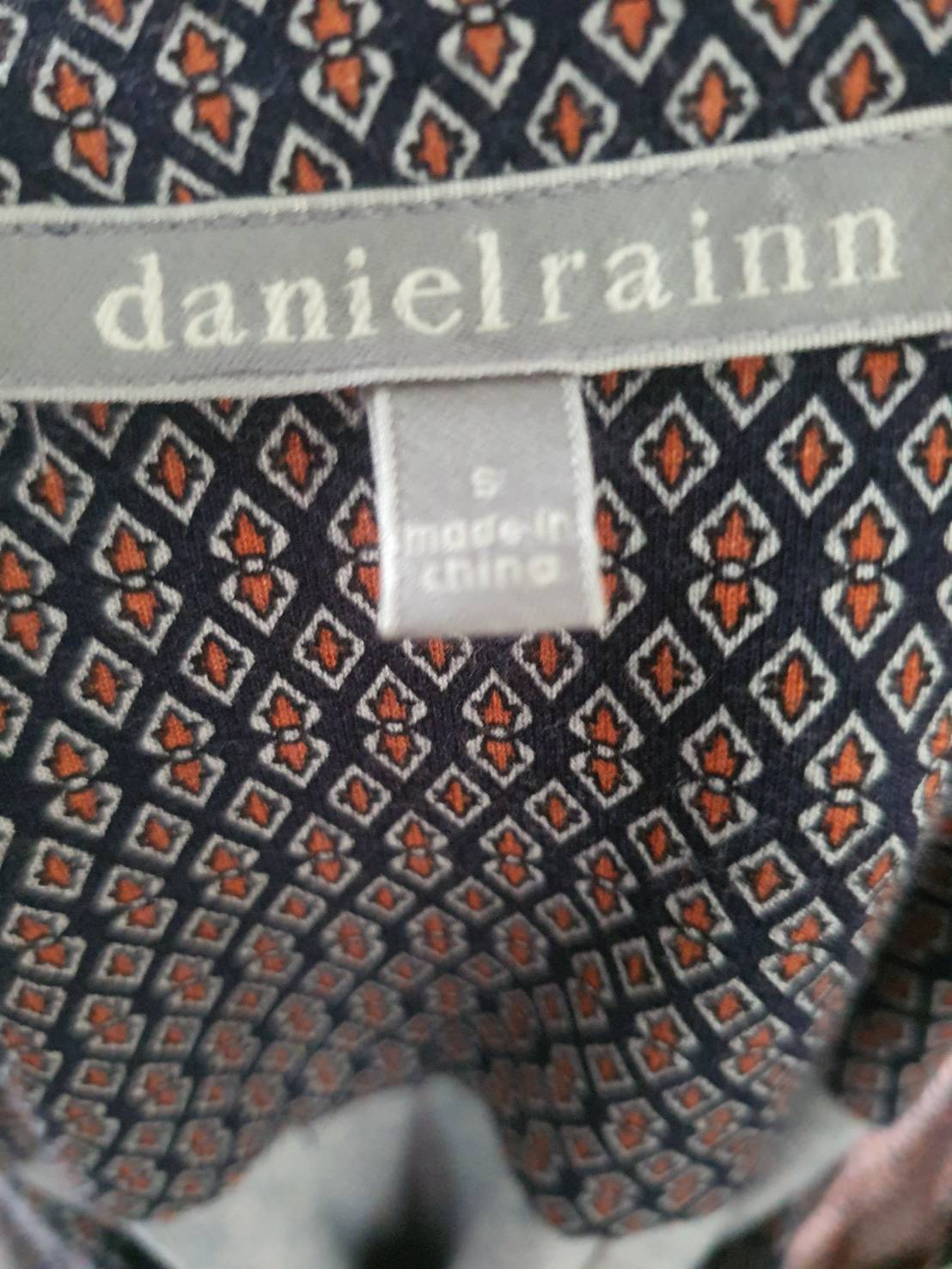 FF06104 เสื้อแฟชั่น มือสอง สีน้ำเงินลาย แบรนด์ danielrainn อก 34-36 นิ้ว