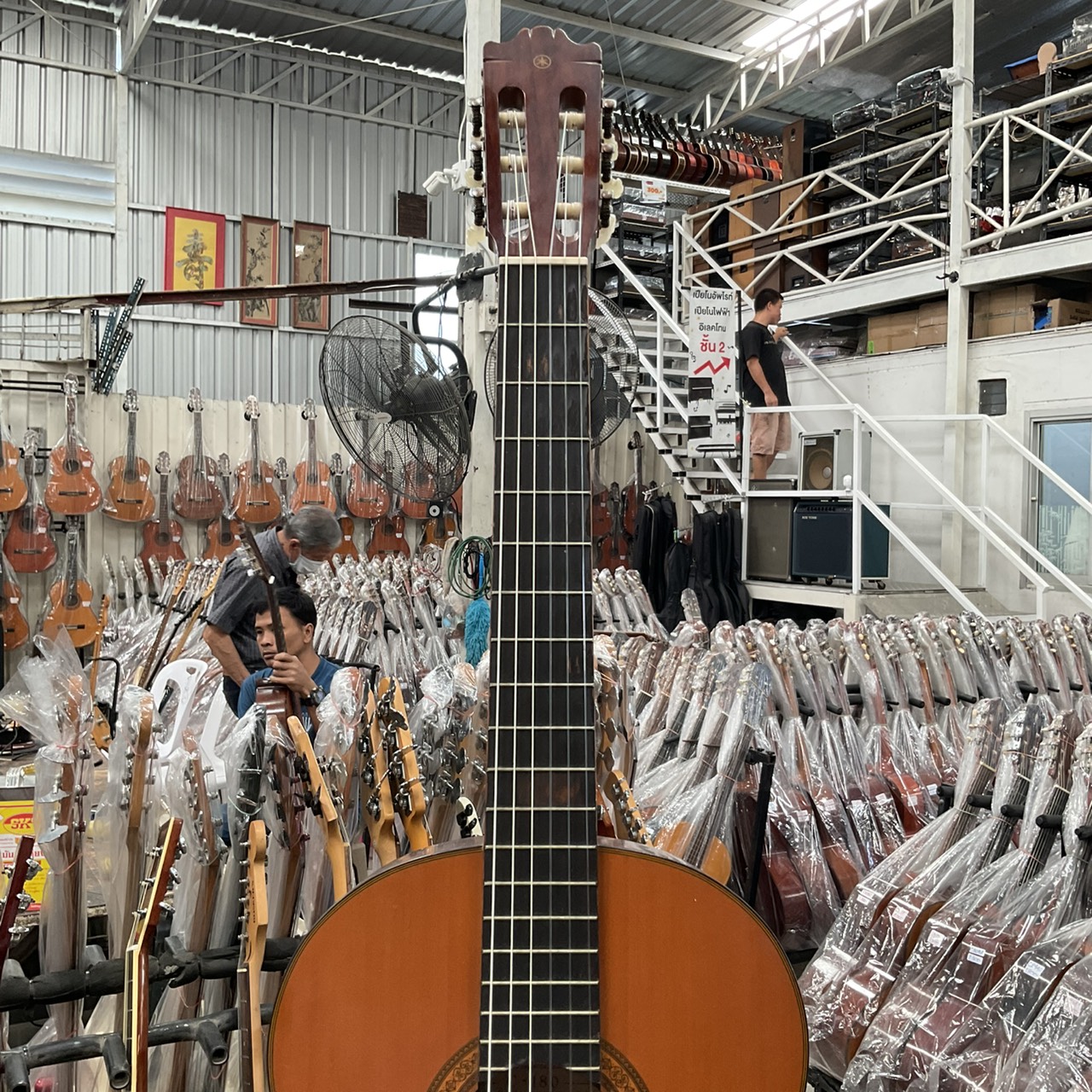 กีต้าร์คลาสสิค YAMAHA : C-180