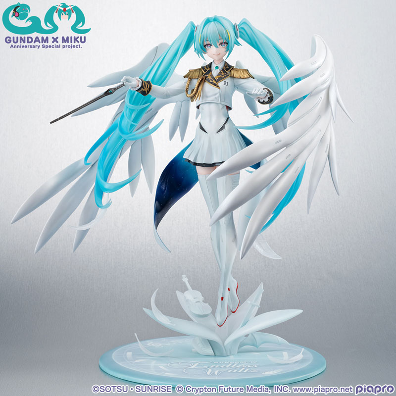 Lucrea Mobile Suit Gundam 45th Anniversary x Hatsune Miku Hatsune Miku x Wing Gundam Zero EW Complete Figure(Pre-order)