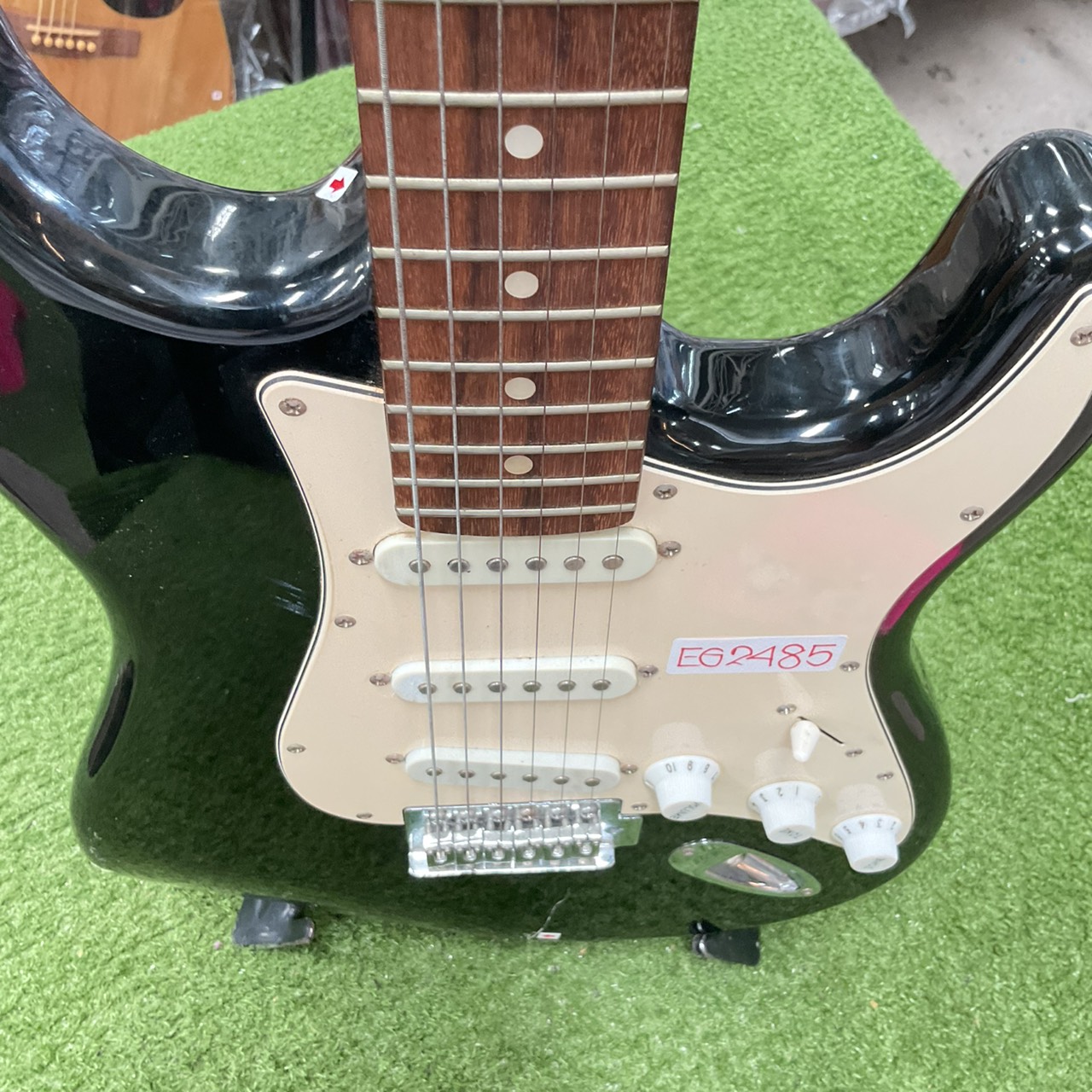 กีต้าร์ไฟฟ้า SELDER