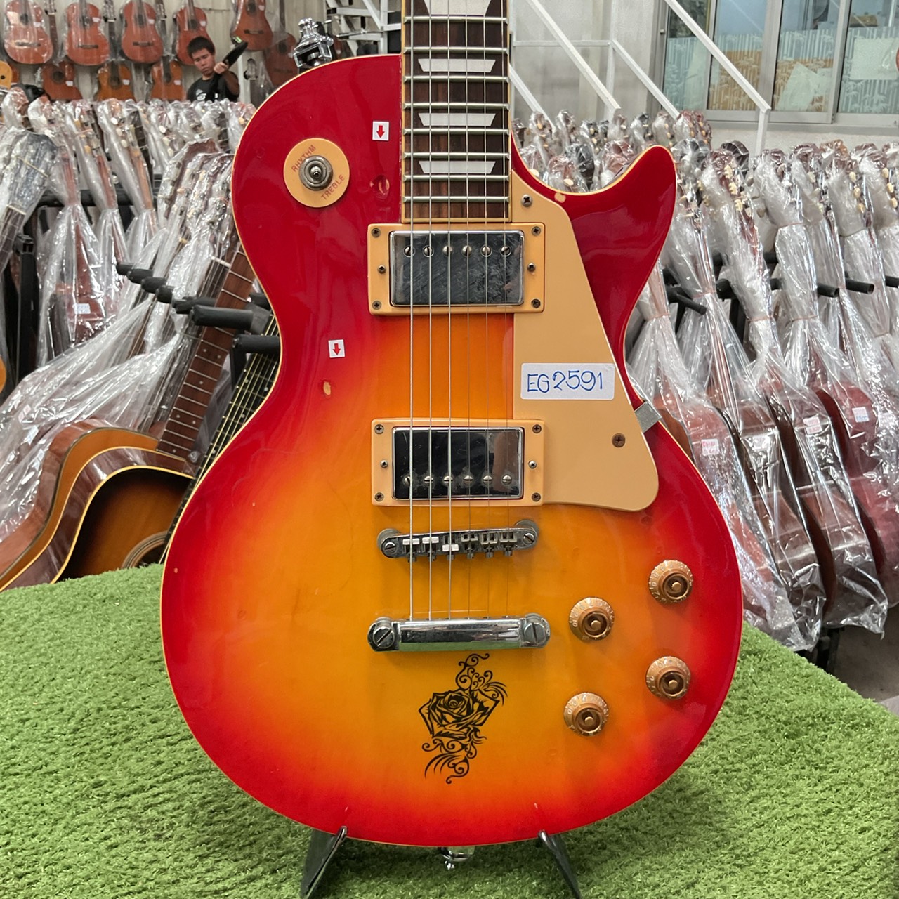 กีต้าร์ไฟฟ้า PhotoGenic