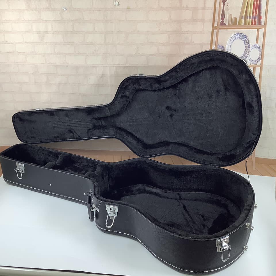 กล่องเคสกีต้าร์โปร่ง