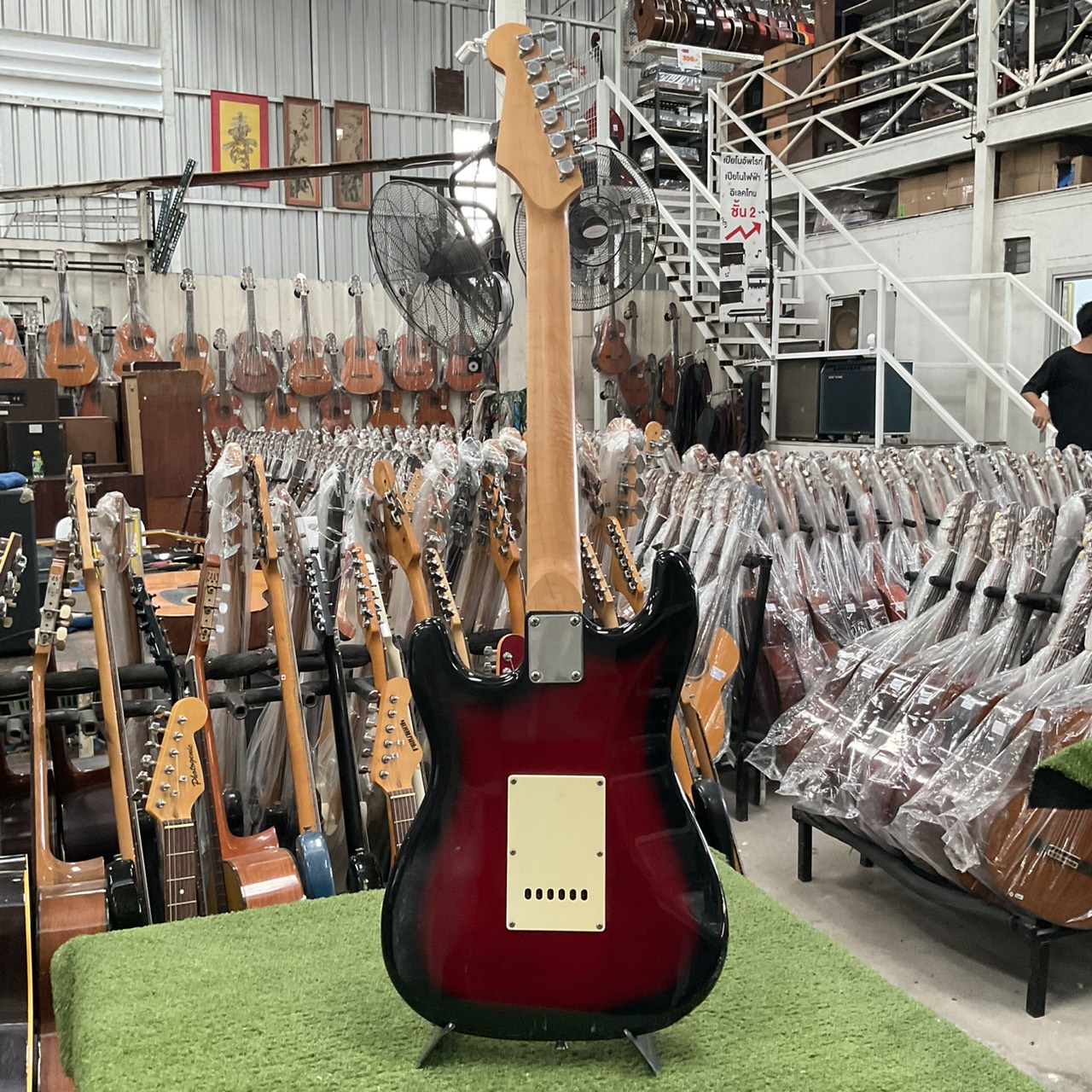 กีต้าร์ไฟฟ้า SELDER