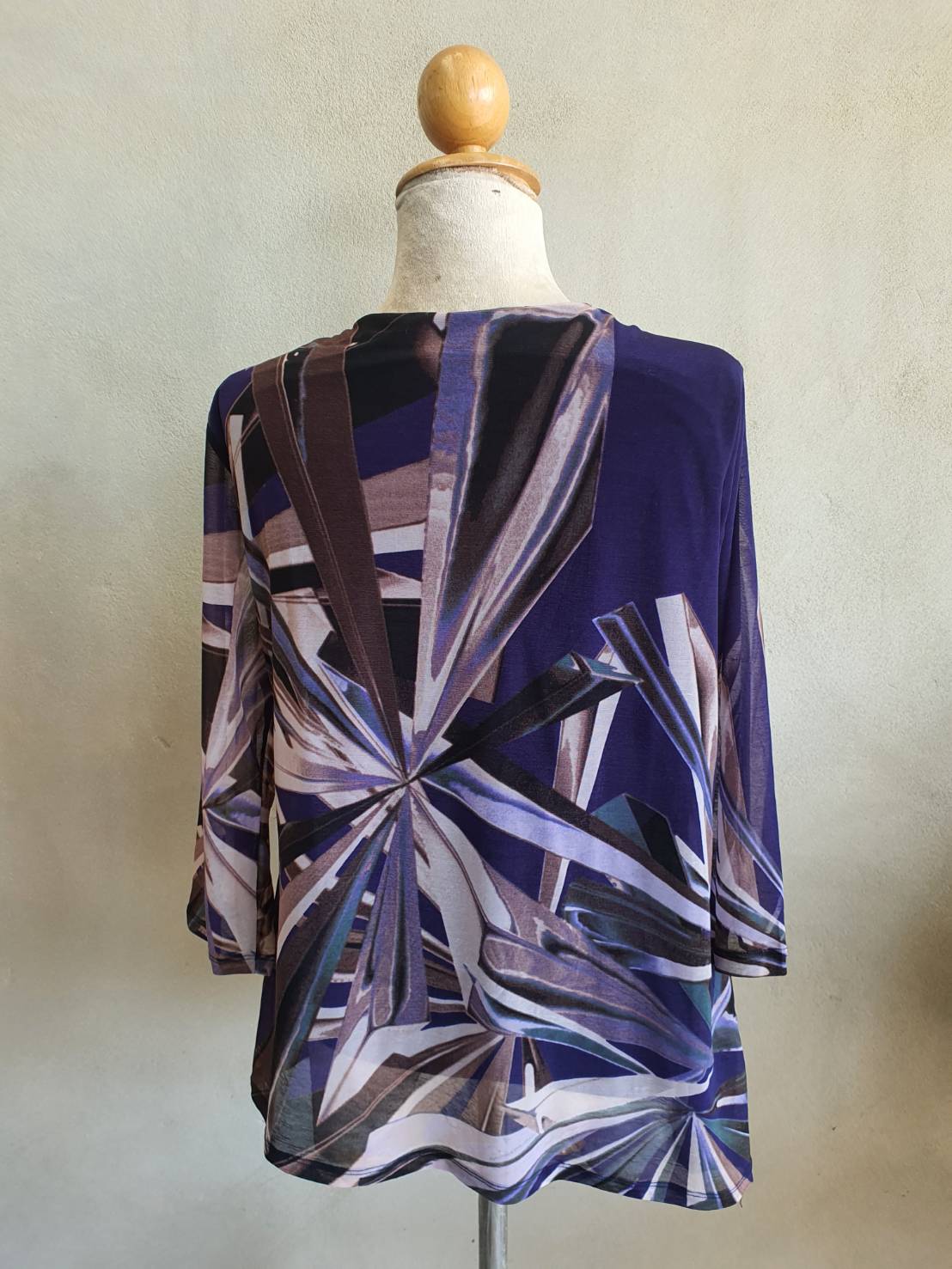 FF05125 เสื้อผ้ามือสอง สีม่วงลายแบรนด์ JENNIFER LOPEZ อก 42-46 นิ้ว