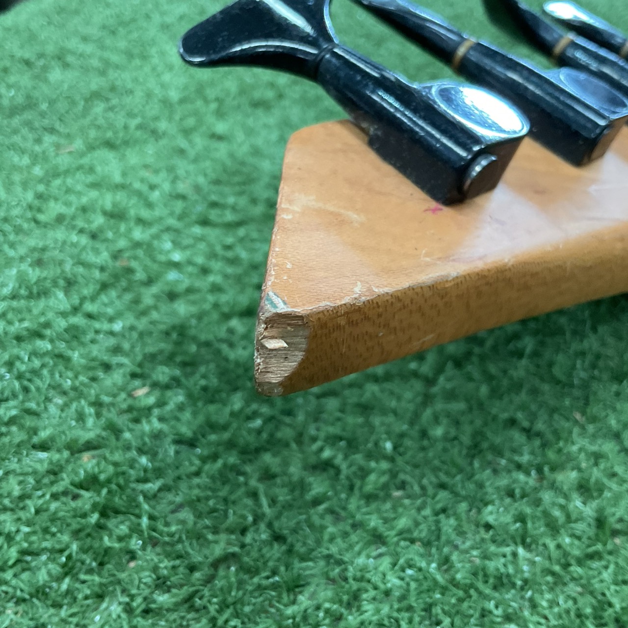 กีต้าร์เบส STRAINER : JS