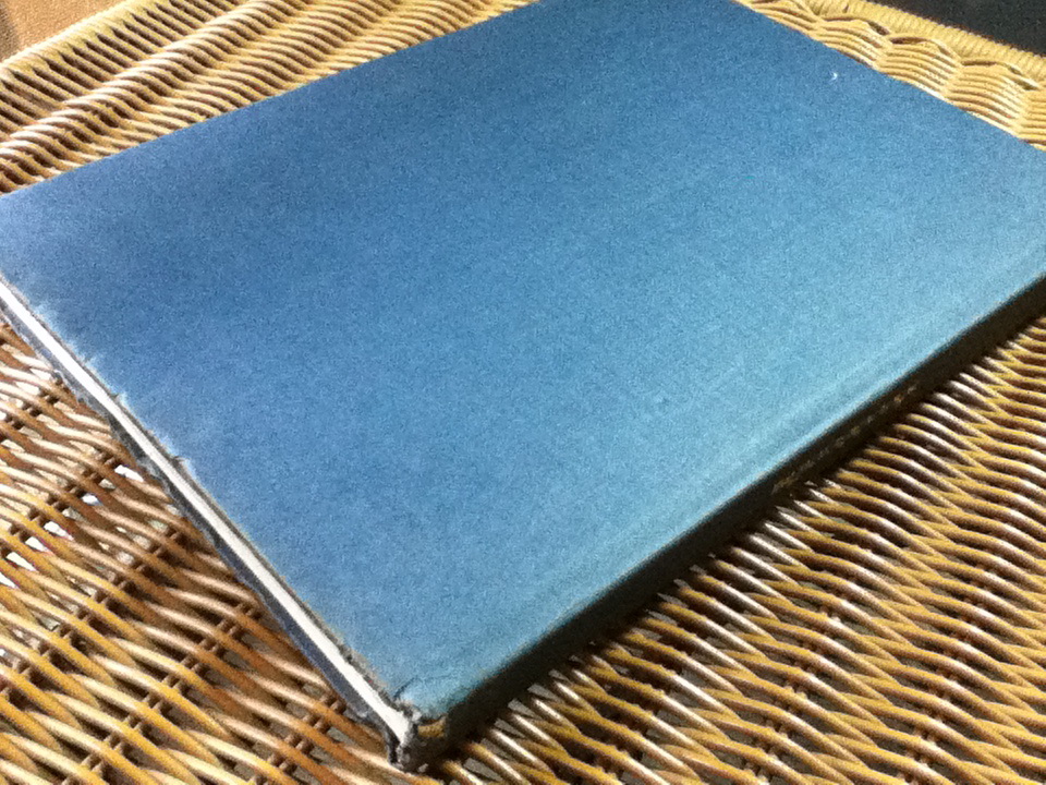 เครื่องราชอิสริยาภรณ์ไทย จัดทำเพื่อเฉลิมพระเกียรติในวโรกาสที่พระบาทสมเด็จพระเจ้าอยู่หัวภูมิพลอดุลยเดชฯ ทรงเจริญพระชนมพรรษา 5 รอบ