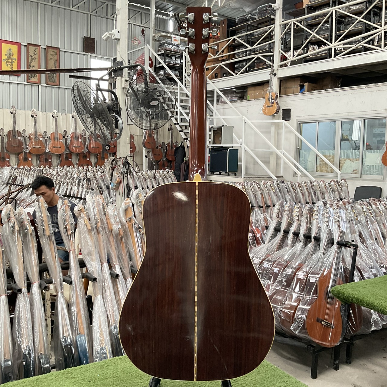 กีต้าร์โปร่ง Yamaki