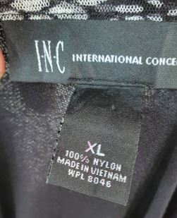 FF04215 เสื้อผ้ามือสอง สีดำ แบรนด์ INC INTERNATIONAL CONCEPTS อก 38-42 นิ้ว