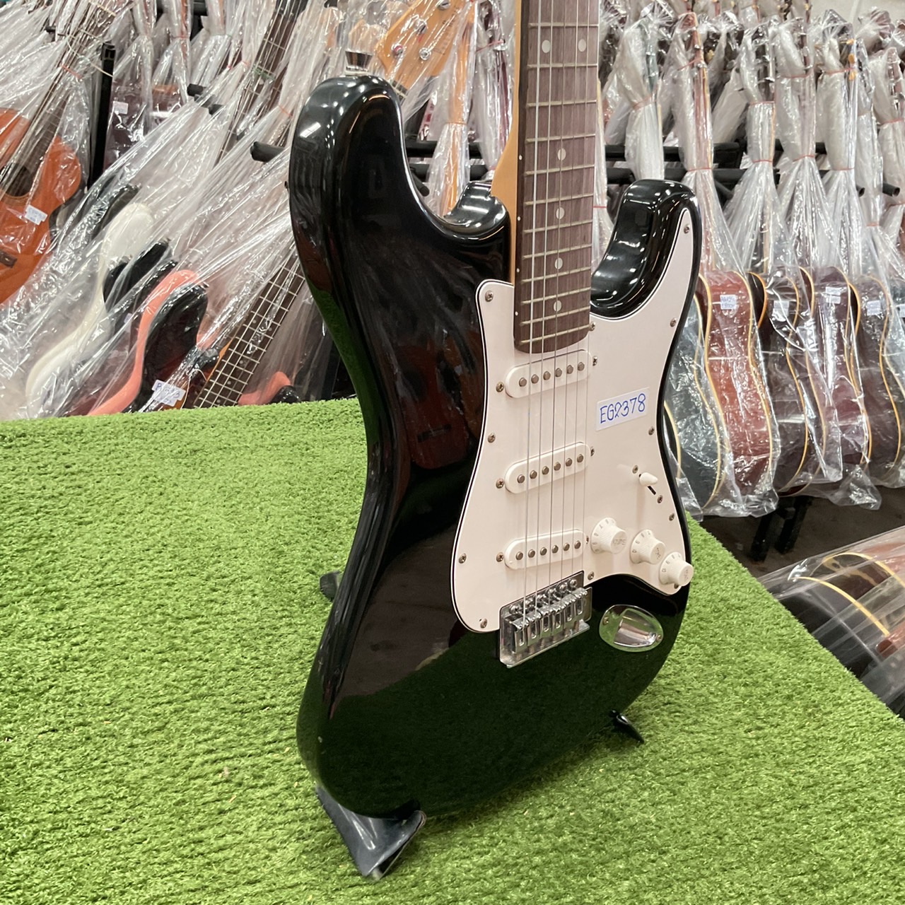 กีต้าร์ไฟฟ้า PHOTO GENLC